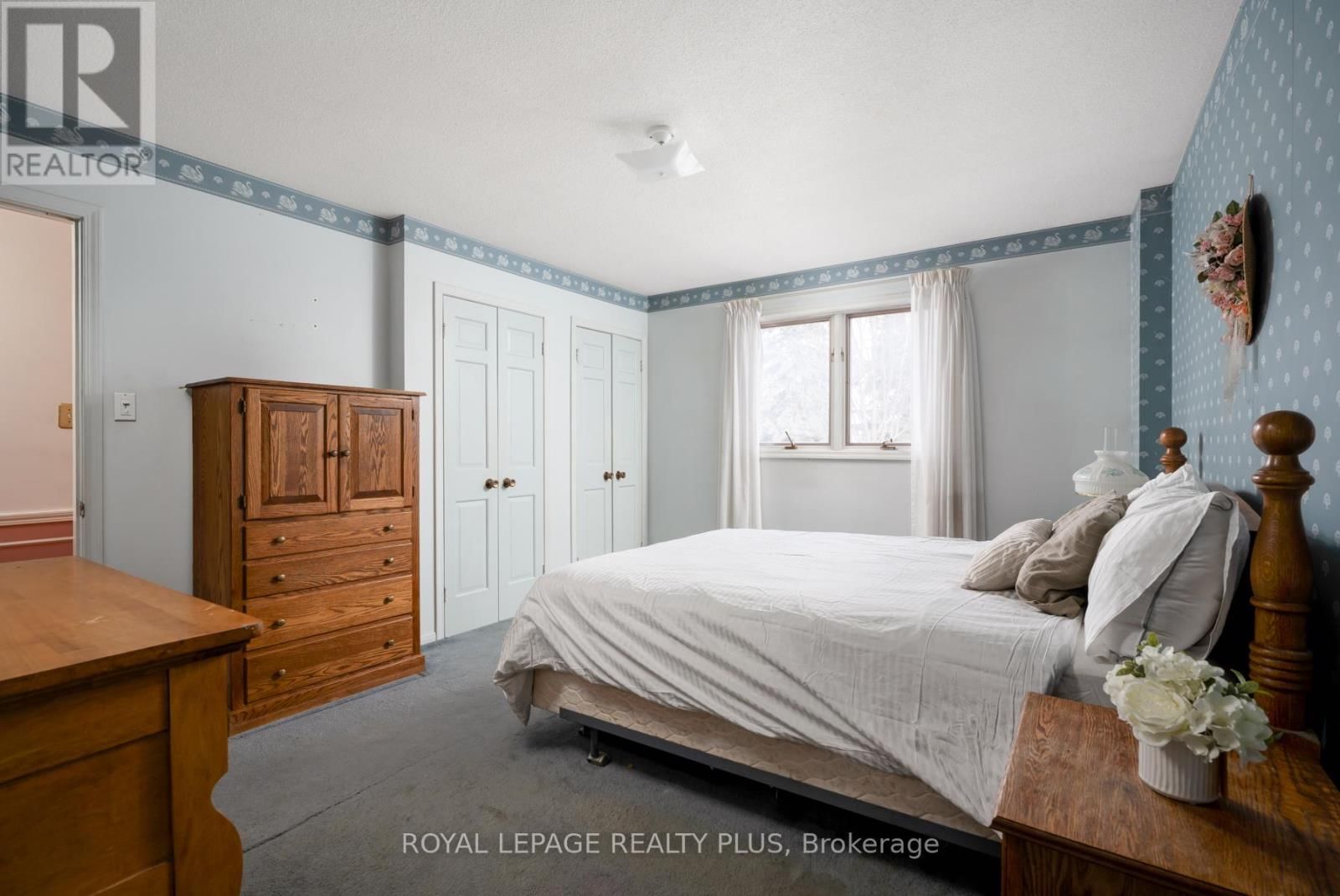 222 CENTRE STREET WEST Image 27