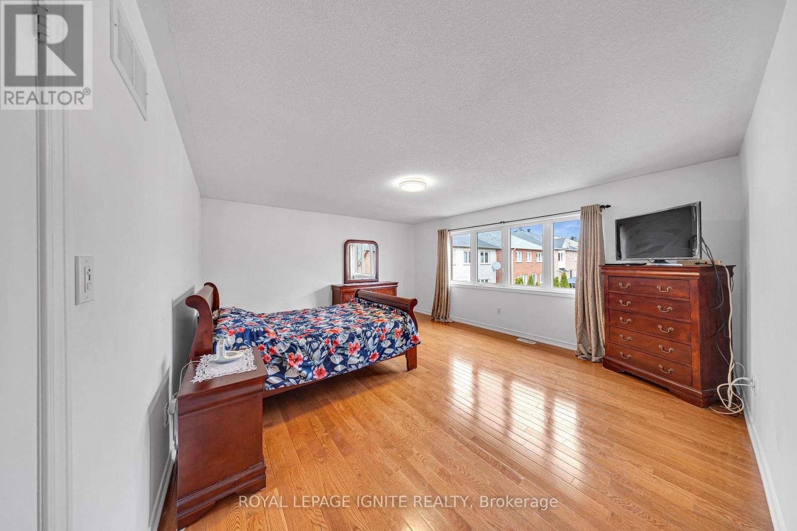 59 BOSWELL ROAD Image 26