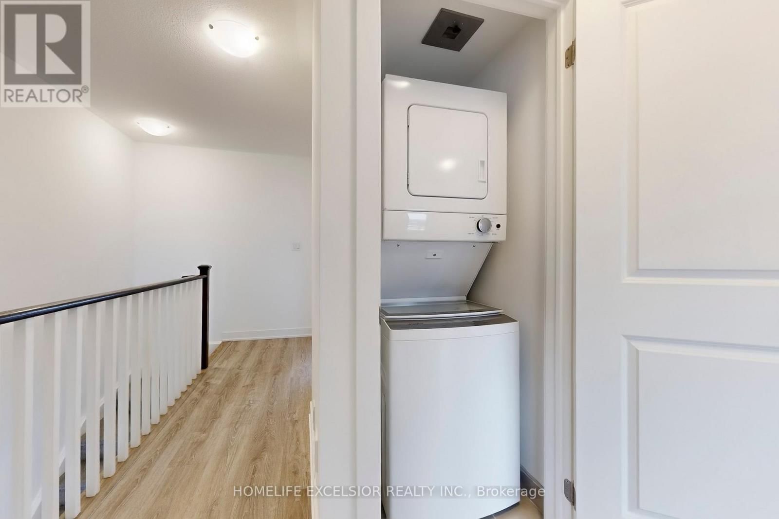 5456 MAIN STREET Image 27