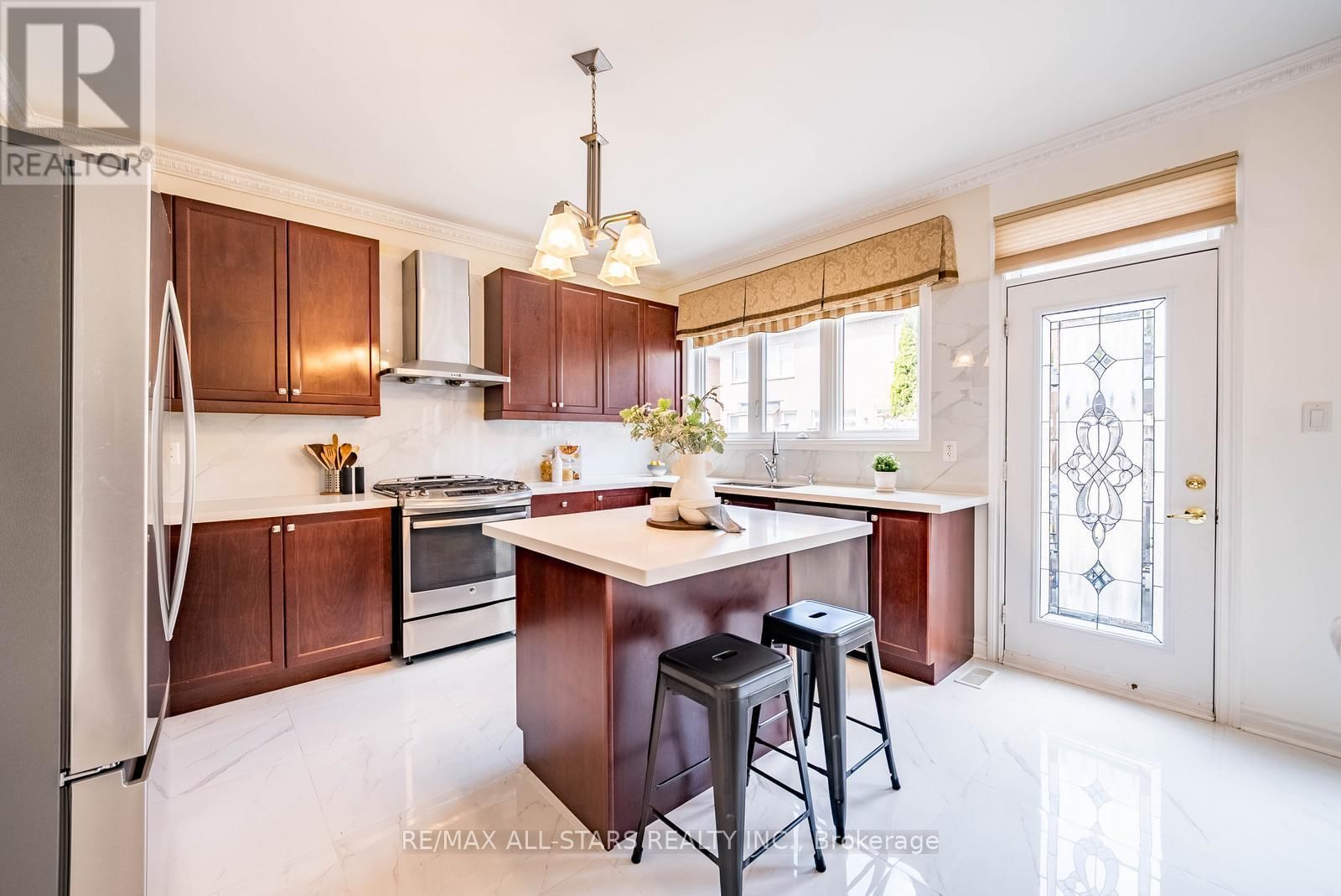 38 SUGARDALE STREET Image 16