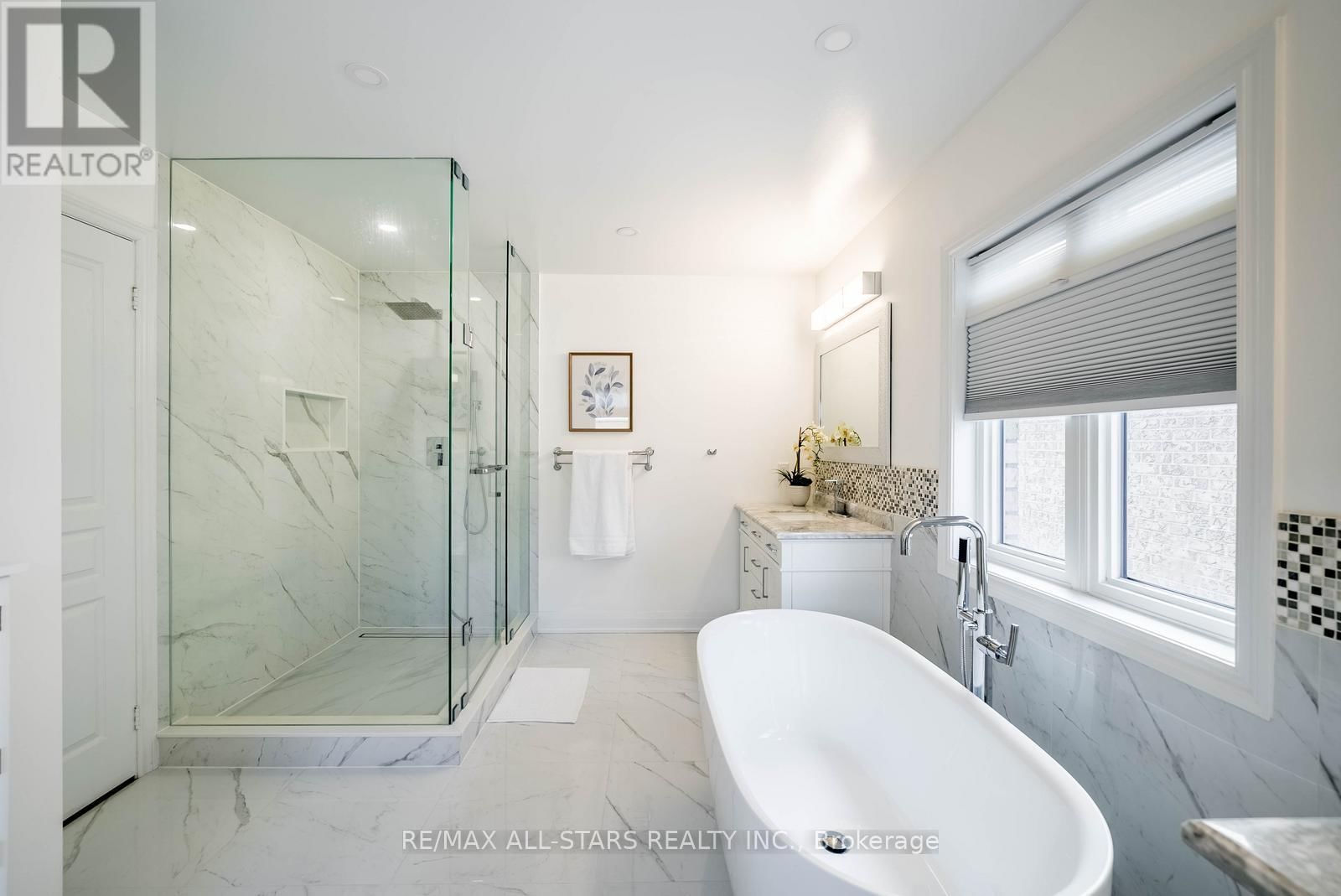 38 SUGARDALE STREET Image 34