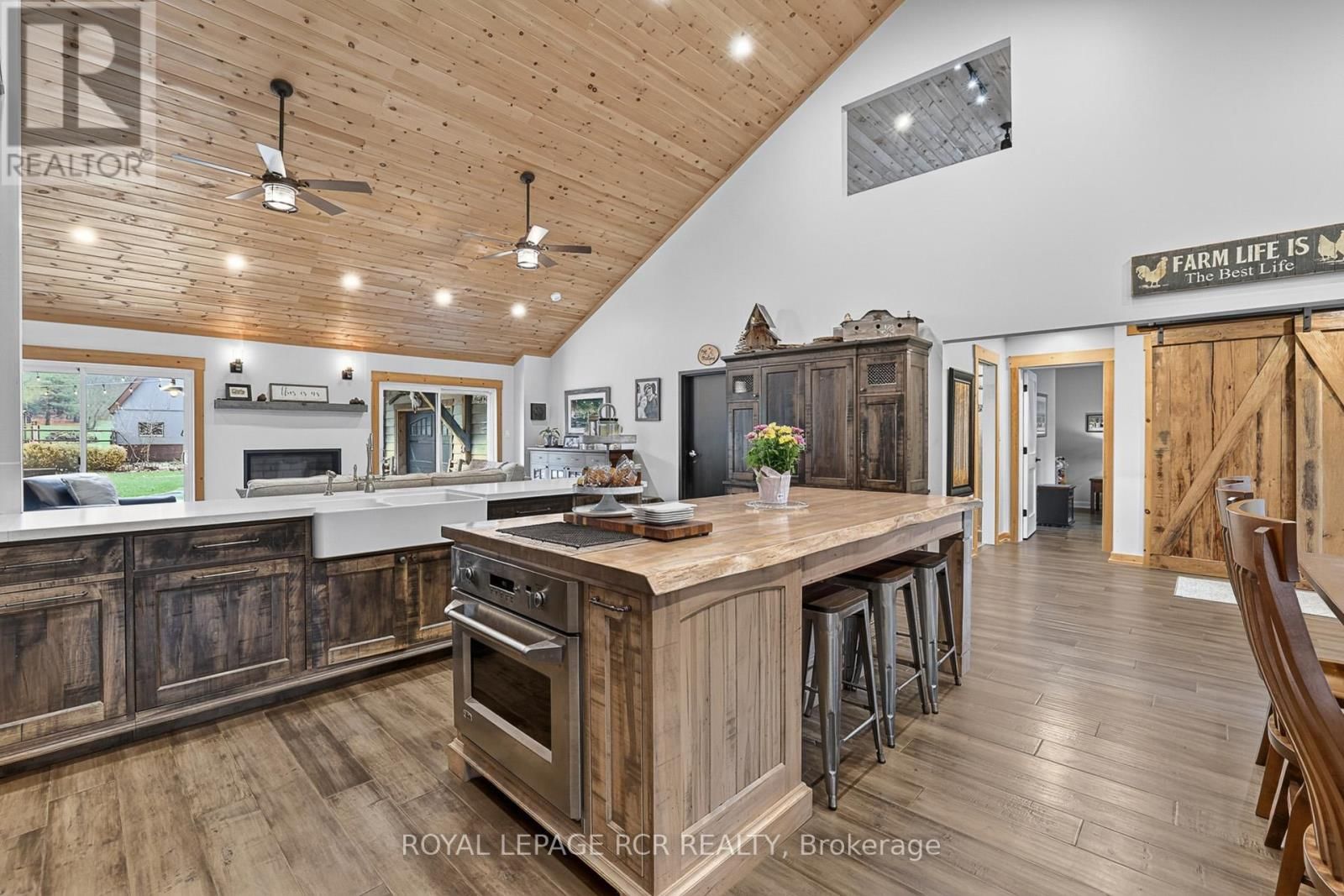 4143 VIVIAN ROAD Image 3