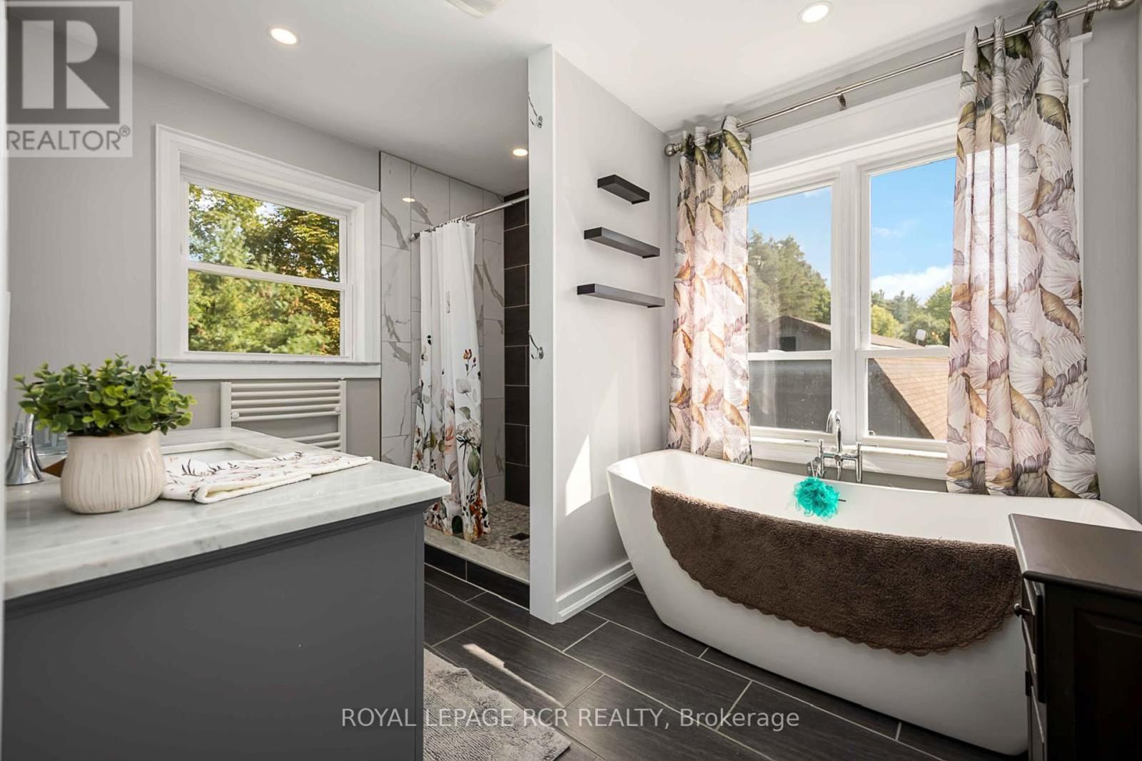 4143 VIVIAN ROAD Image 30