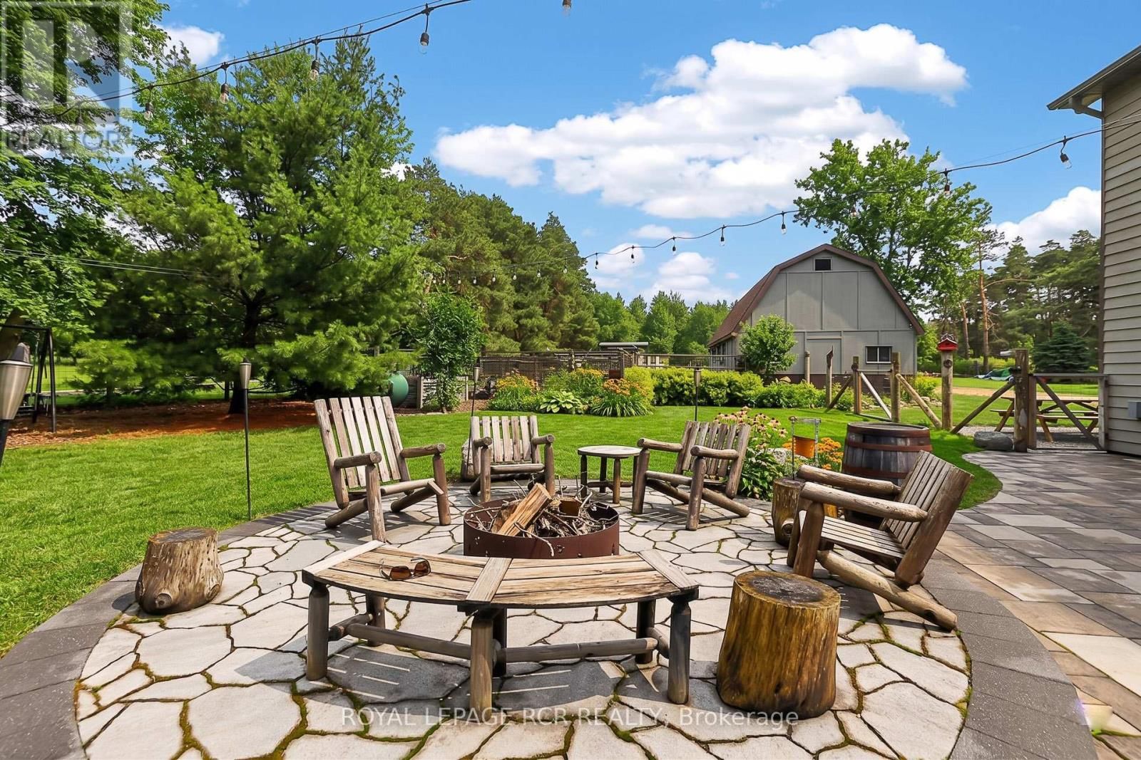 4143 VIVIAN ROAD Image 33