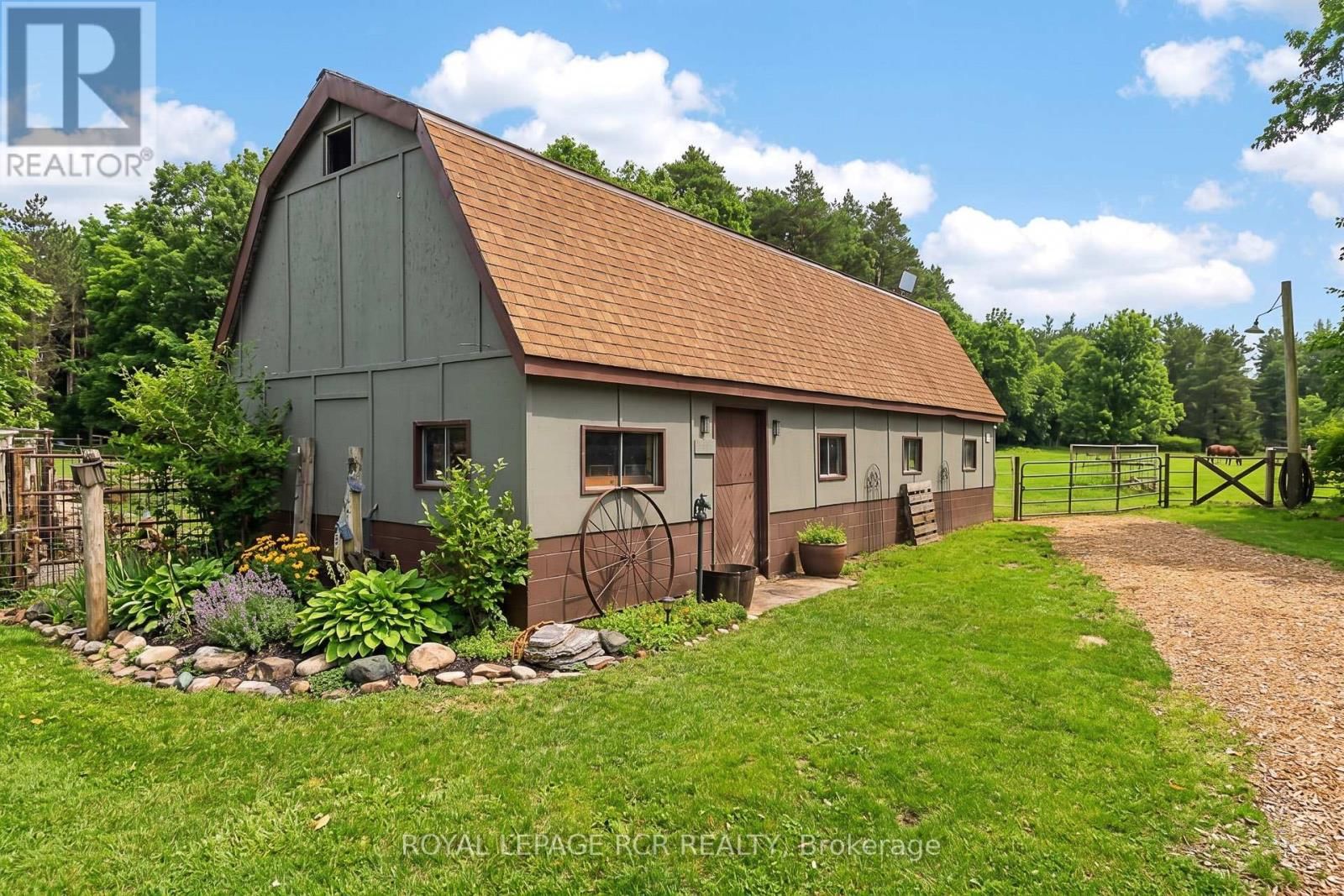 4143 VIVIAN ROAD Image 37