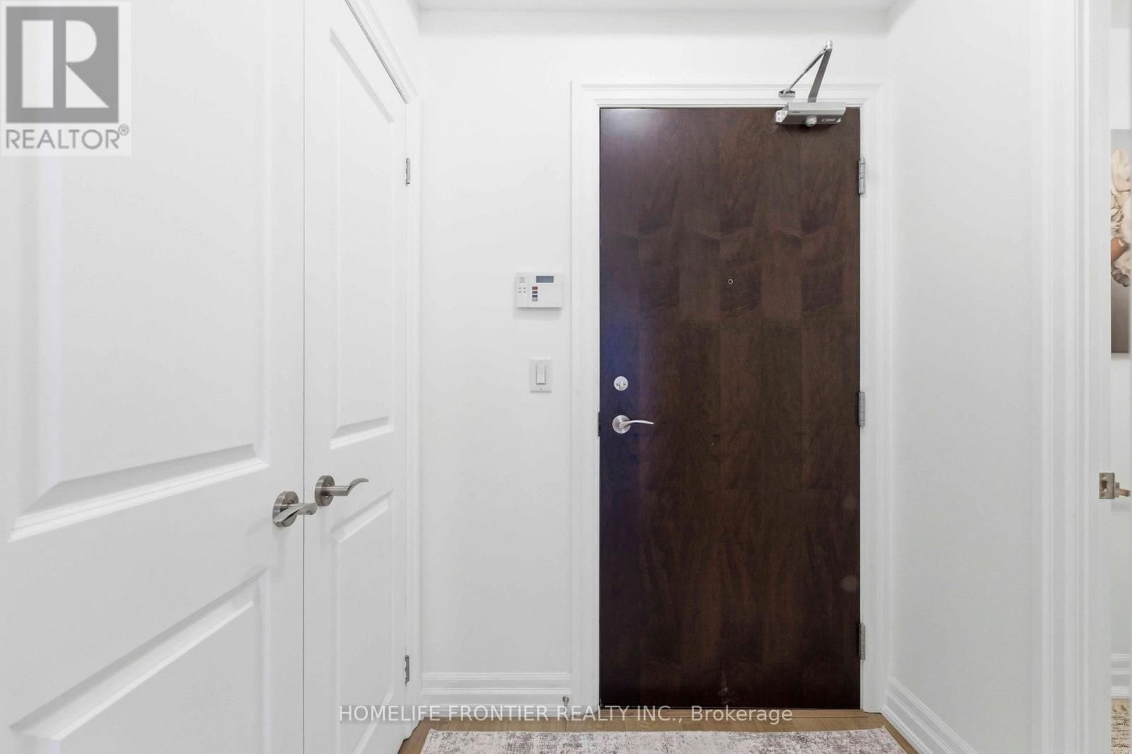 209 - 180 JOHN WEST WAY Image 4