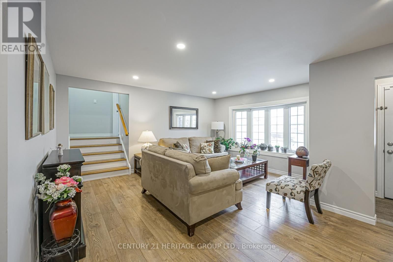 1059 GORHAM STREET Image 13