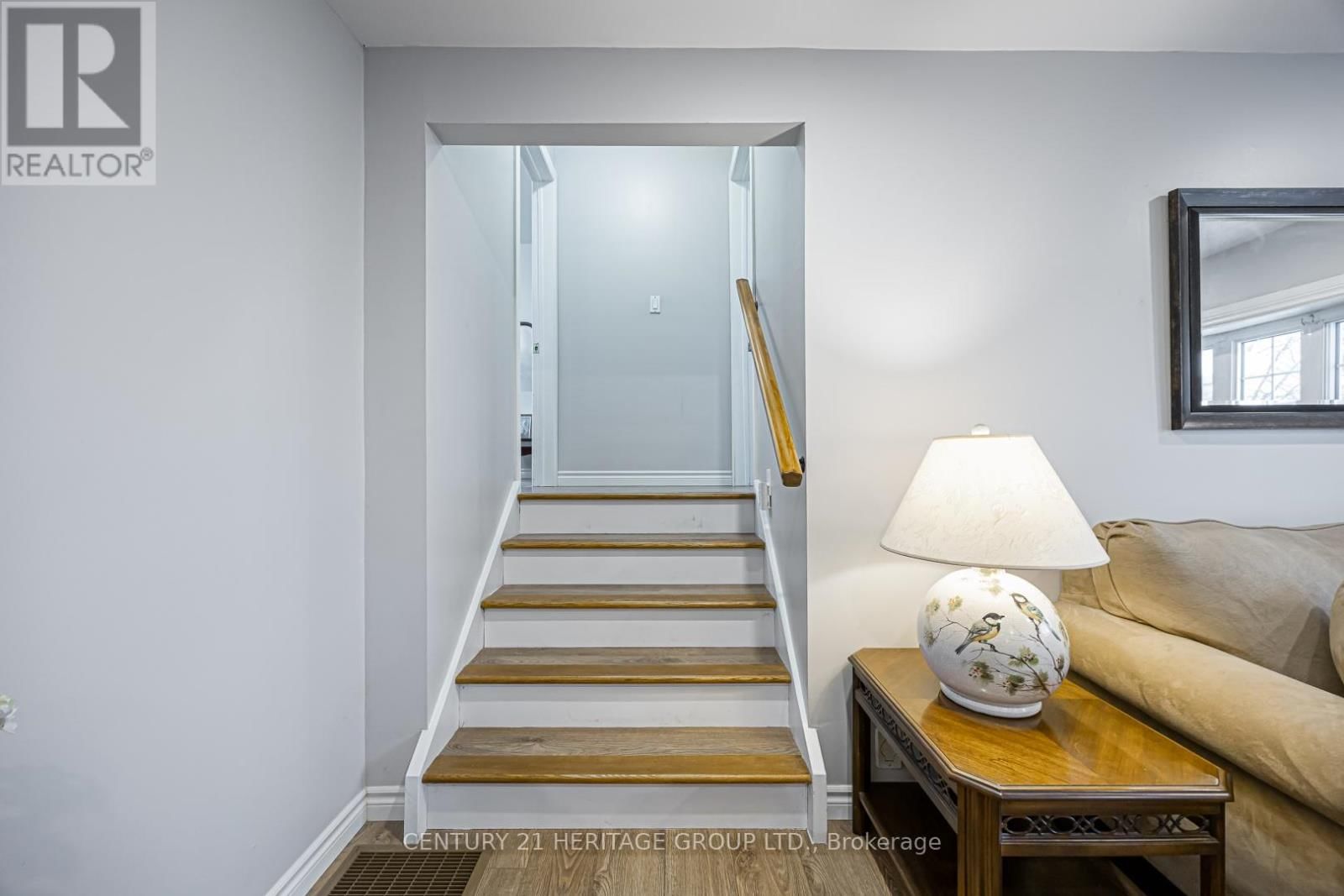 1059 GORHAM STREET Image 31