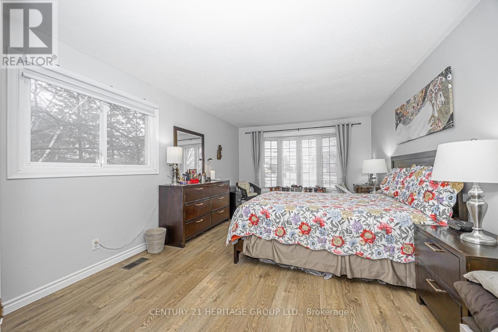 1059 GORHAM STREET Image 33