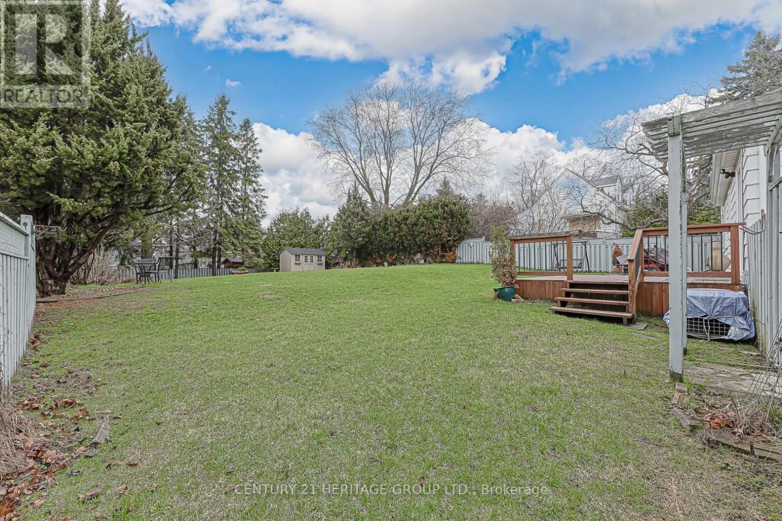 1059 GORHAM STREET Image 42