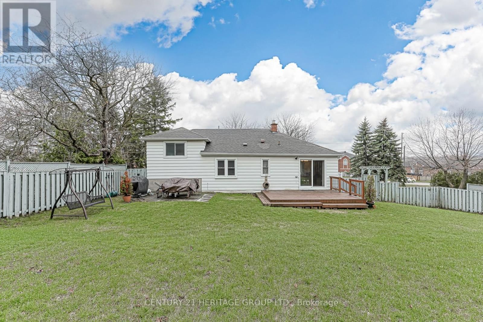 1059 GORHAM STREET Image 46