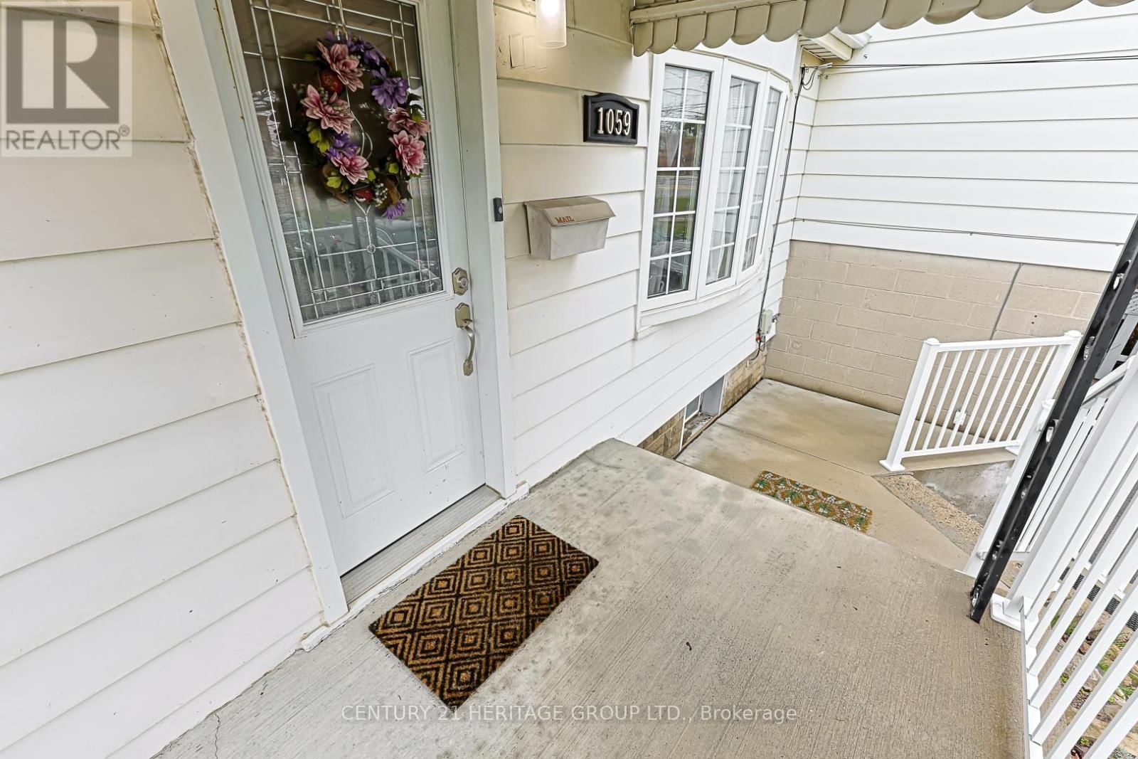 1059 GORHAM STREET Image 7