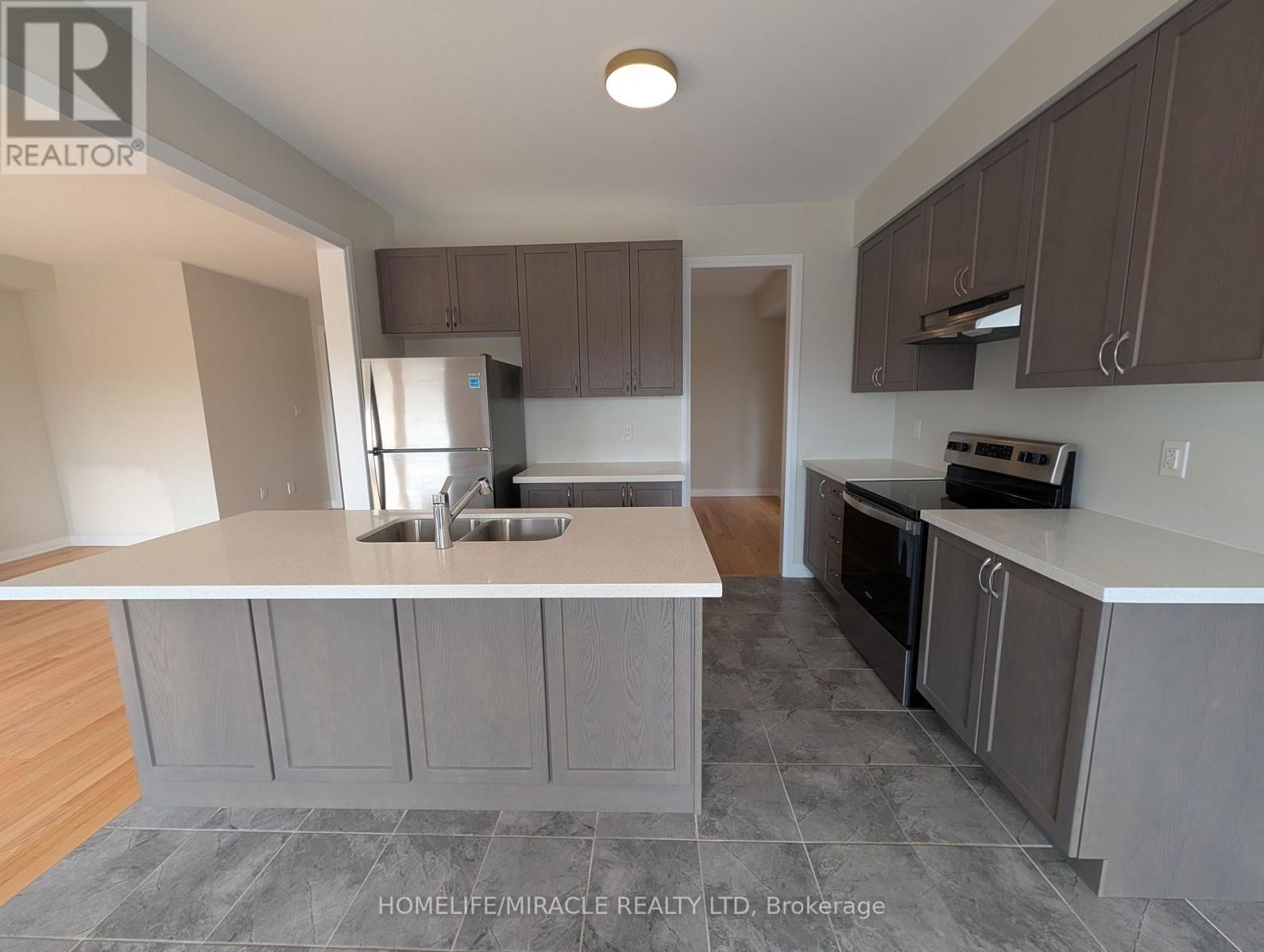 1285 BRODERICK STREET Image 10