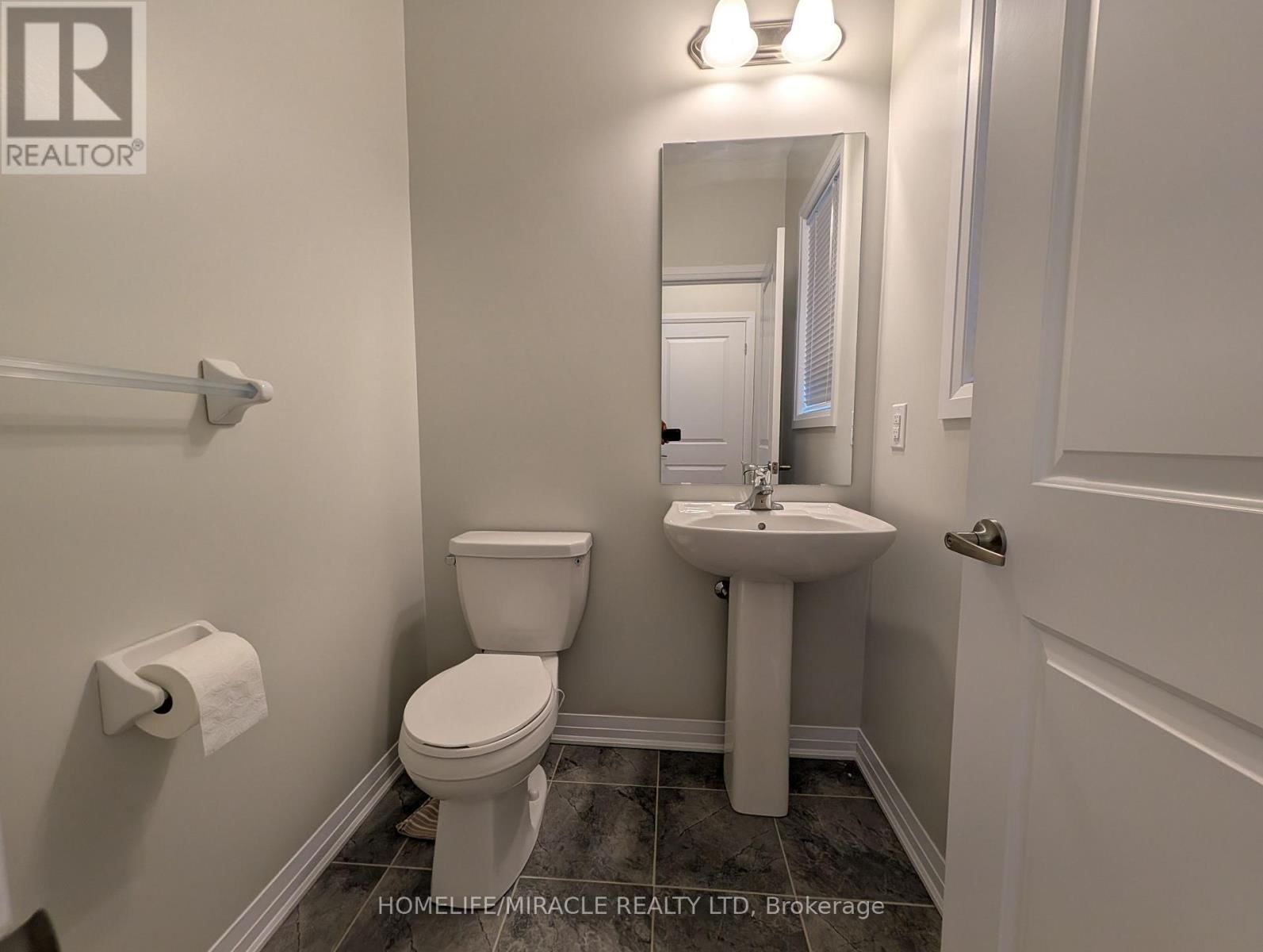 1285 BRODERICK STREET Image 18