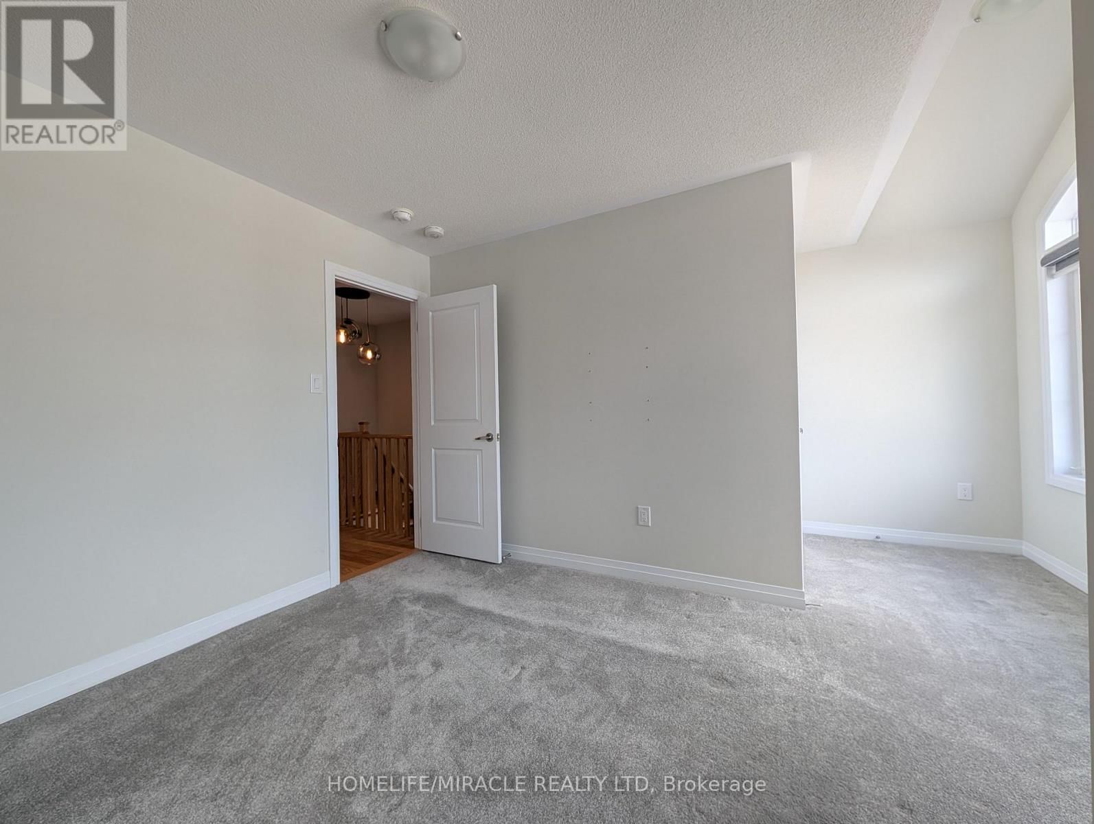 1285 BRODERICK STREET Image 22