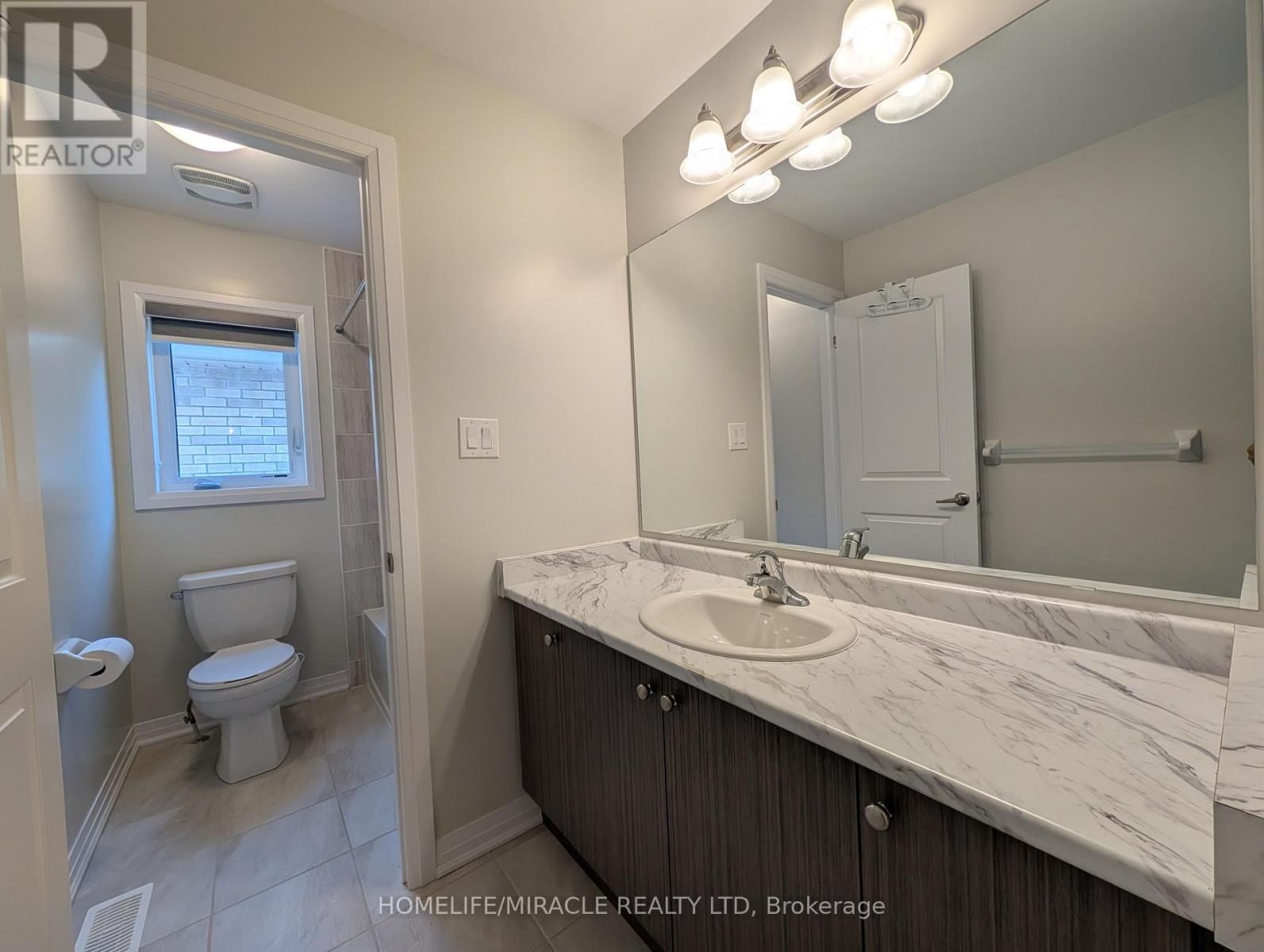 1285 BRODERICK STREET Image 27