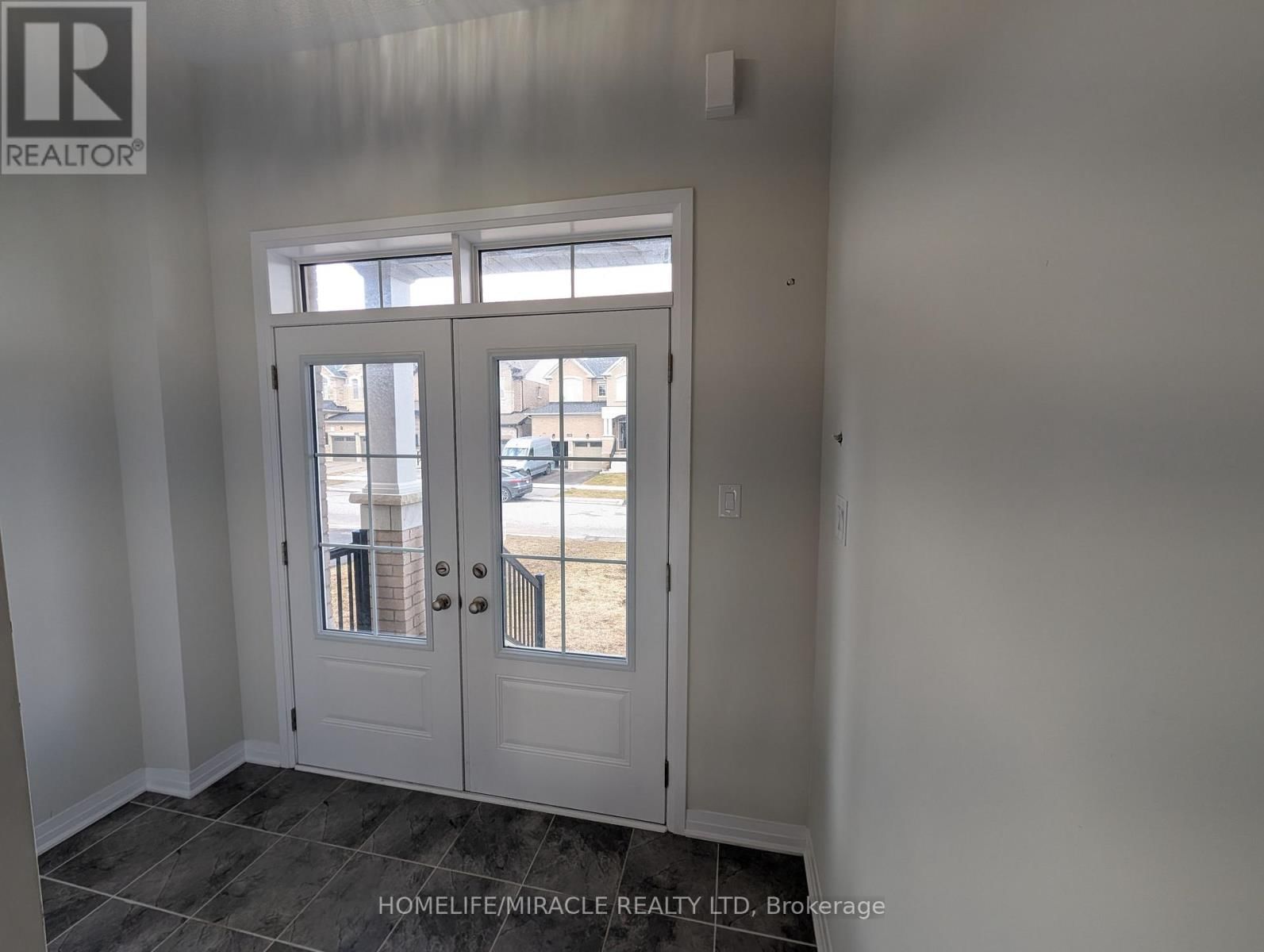 1285 BRODERICK STREET Image 3