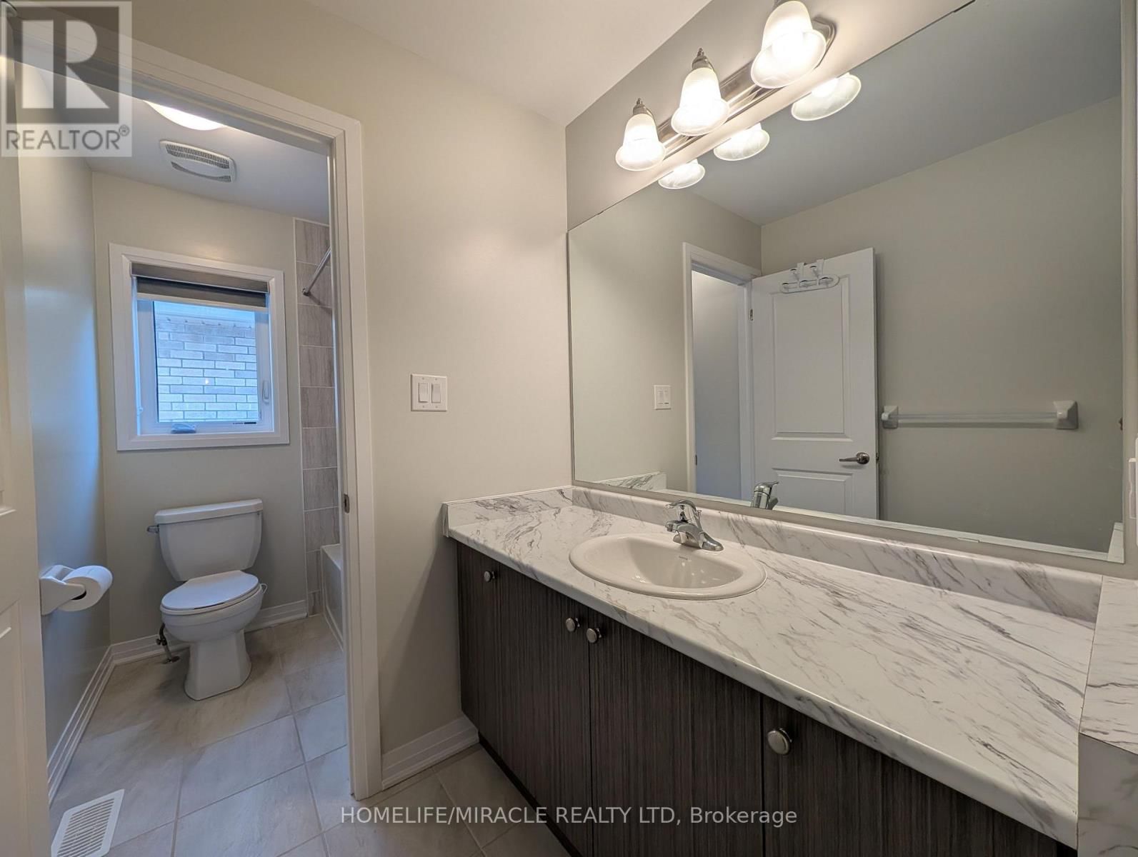 1285 BRODERICK STREET Image 30