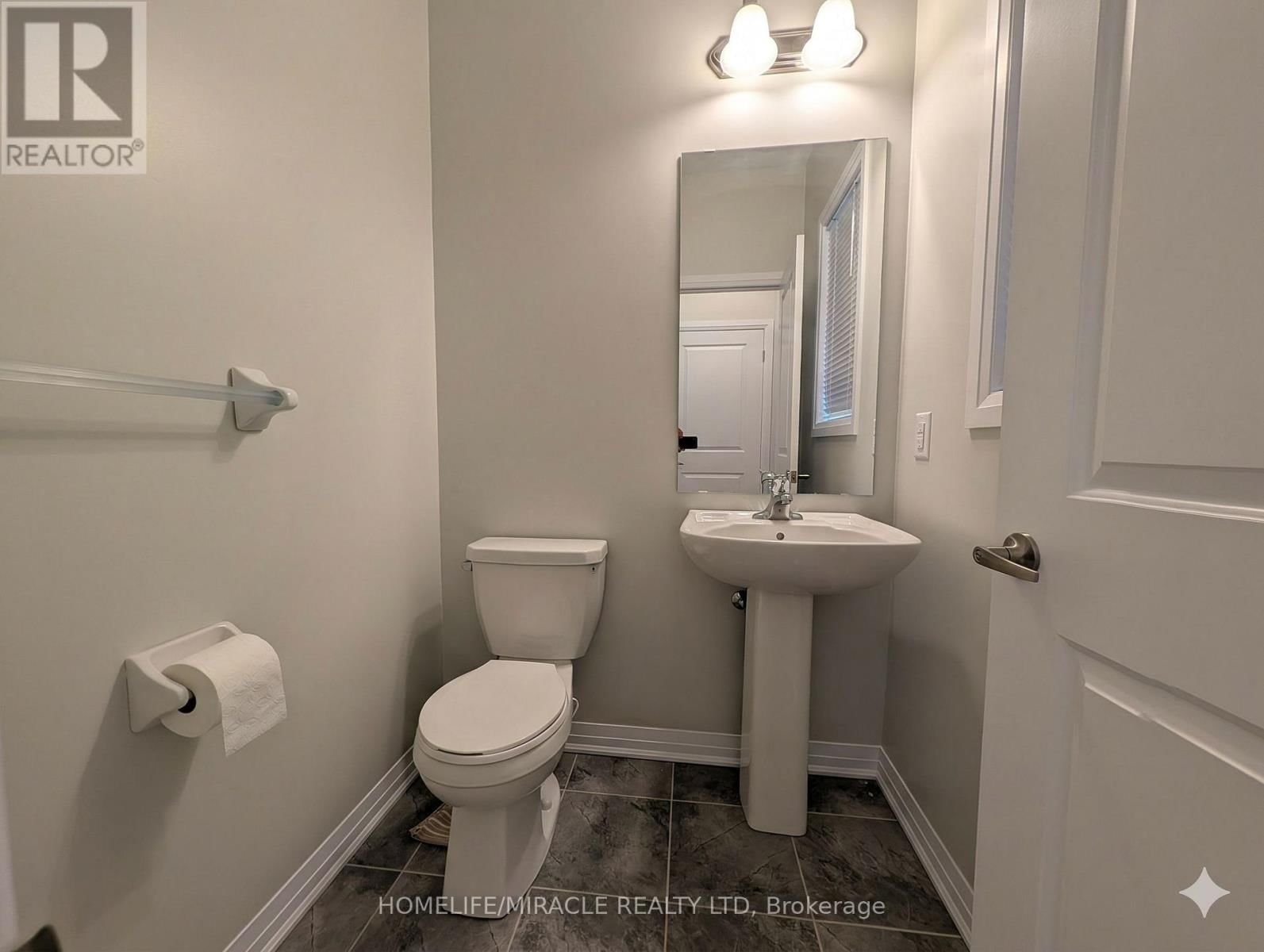 1285 BRODERICK STREET Image 38