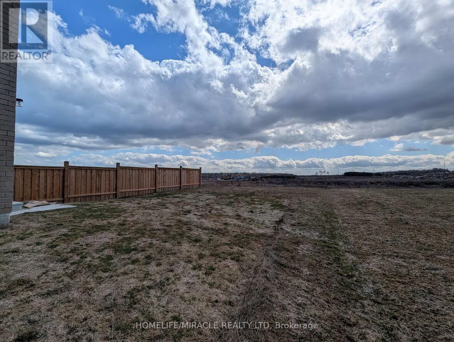 1285 BRODERICK STREET Image 39