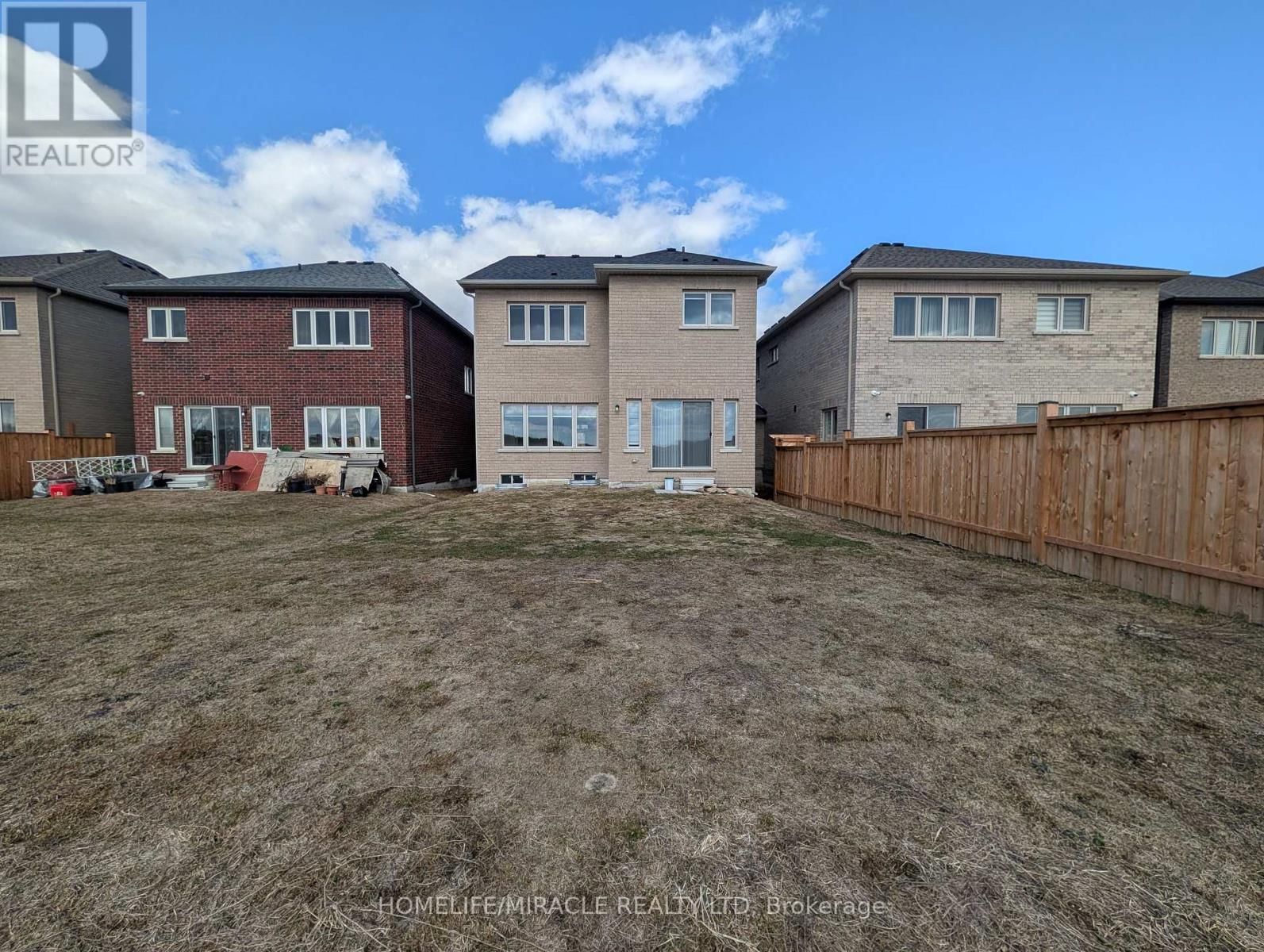 1285 BRODERICK STREET Image 40