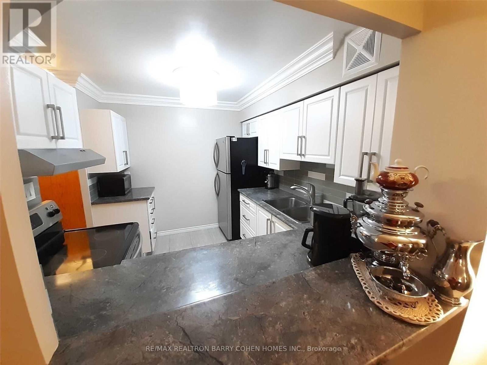 404 - 326 MAJOR MACKENZIE DRIVE EAST Image 17