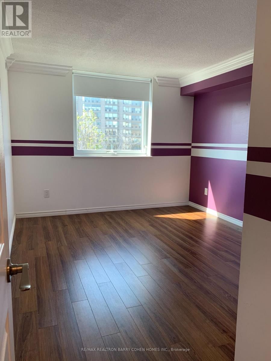 404 - 326 MAJOR MACKENZIE DRIVE EAST Image 23