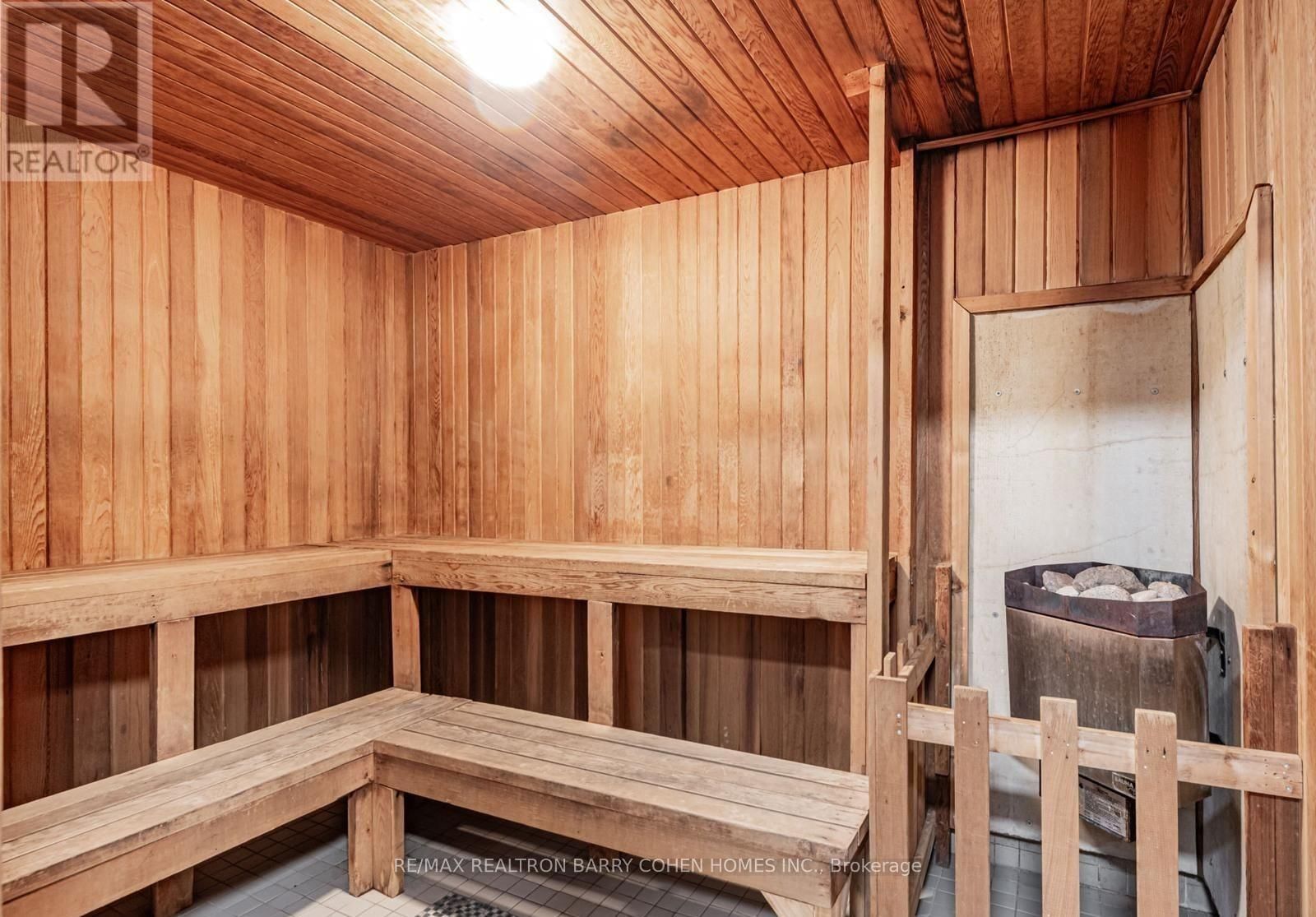 404 - 326 MAJOR MACKENZIE DRIVE EAST Image 9