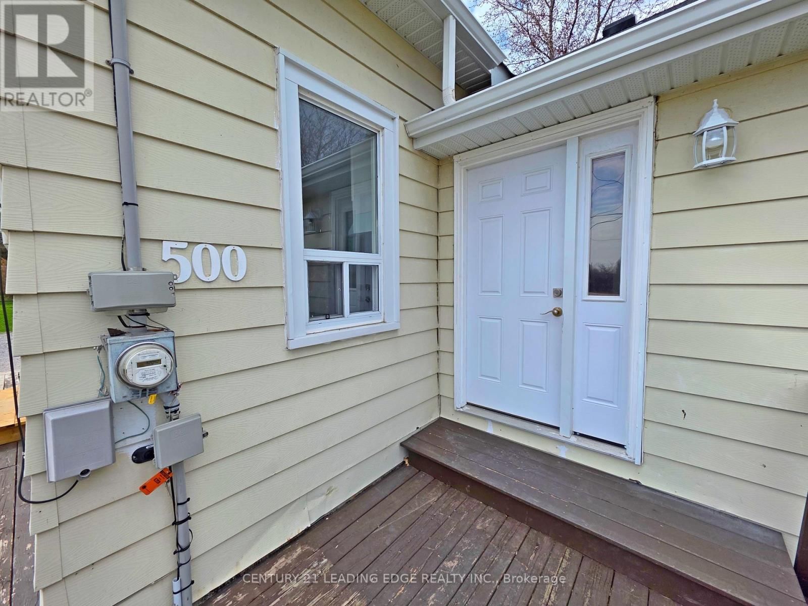 500 THE QUEENSWAY SOUTH Image 3