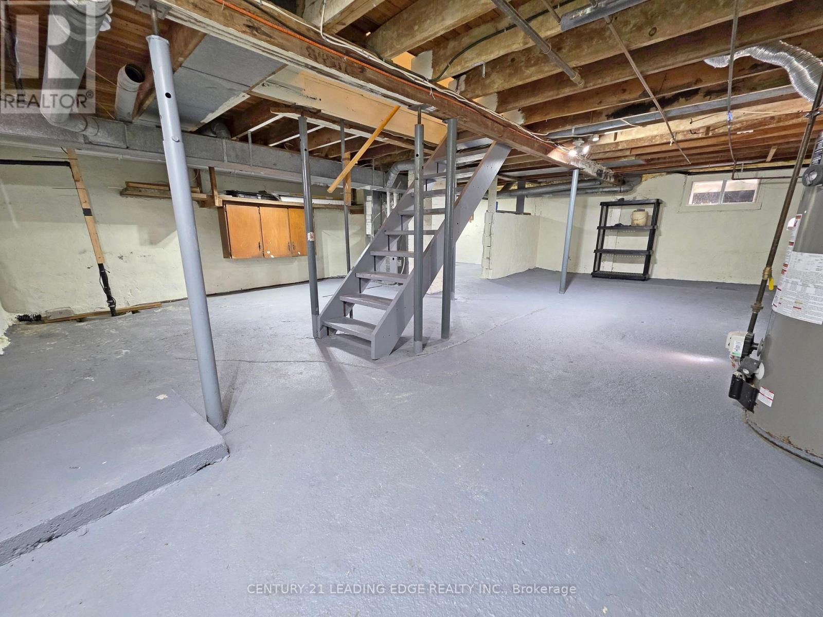 500 THE QUEENSWAY SOUTH Image 33