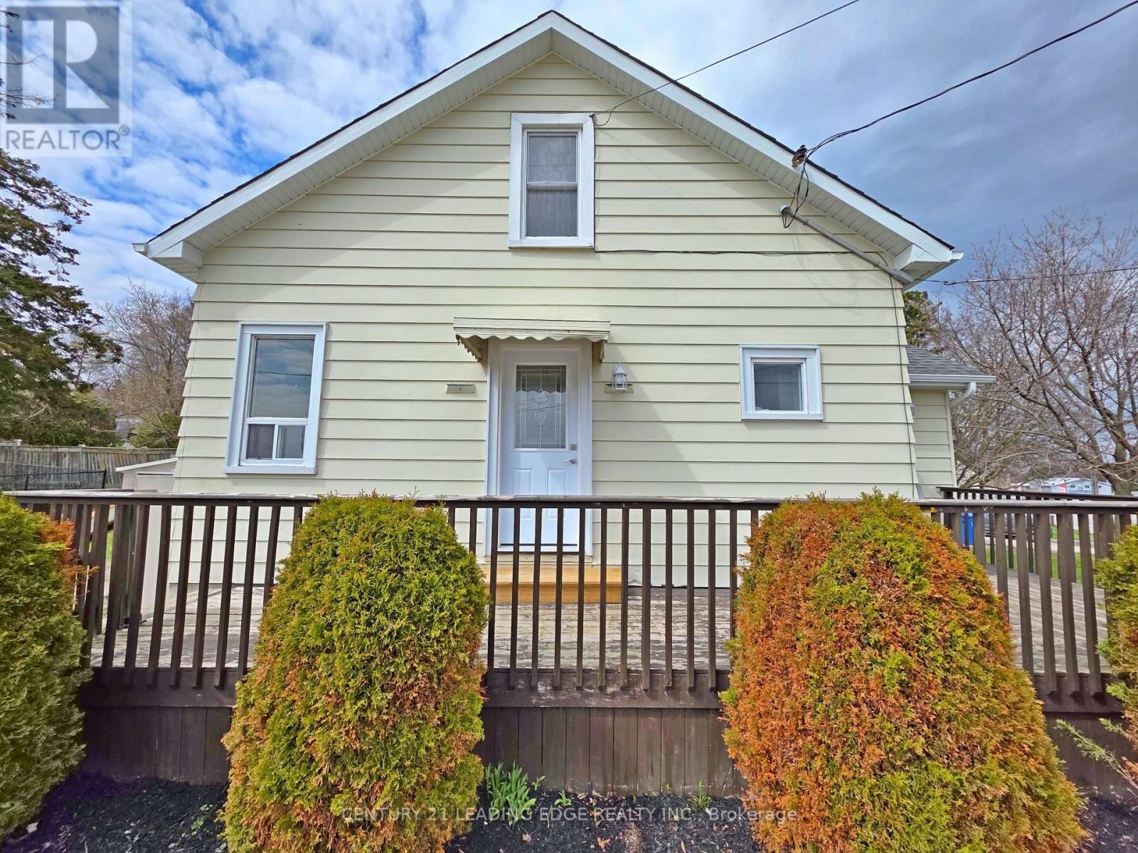 500 THE QUEENSWAY SOUTH Image 4