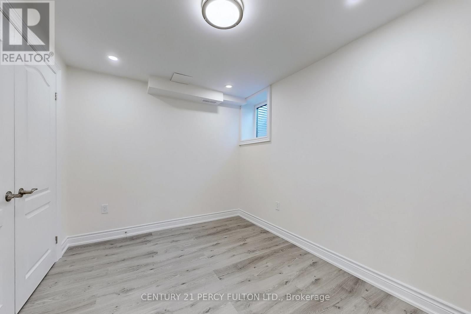 Bsmt - 47 SAPPHIRE DRIVE Image 12