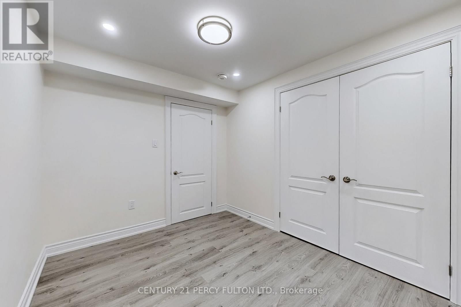 Bsmt - 47 SAPPHIRE DRIVE Image 13