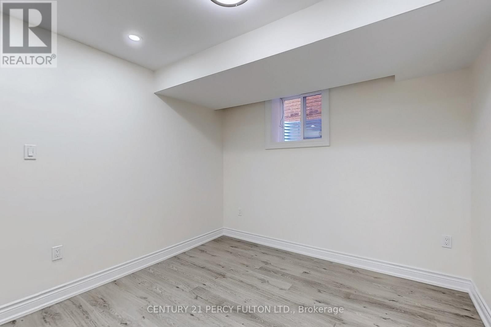 Bsmt - 47 SAPPHIRE DRIVE Image 17