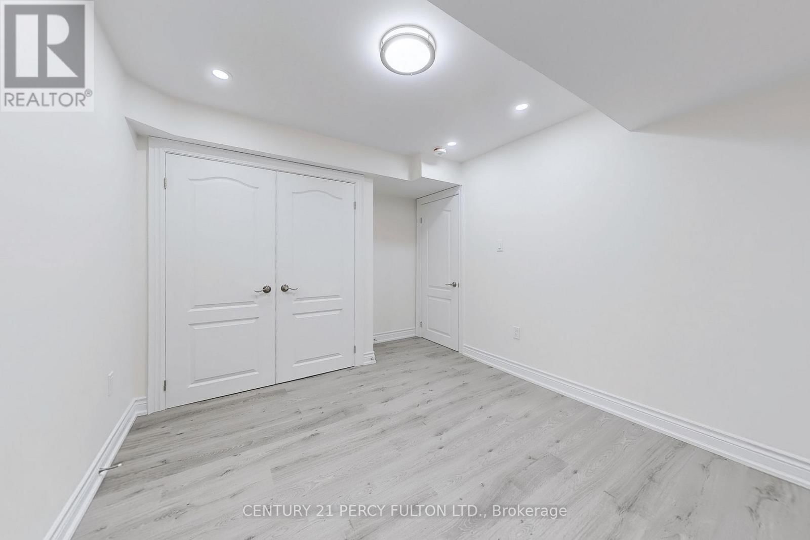 Bsmt - 47 SAPPHIRE DRIVE Image 18