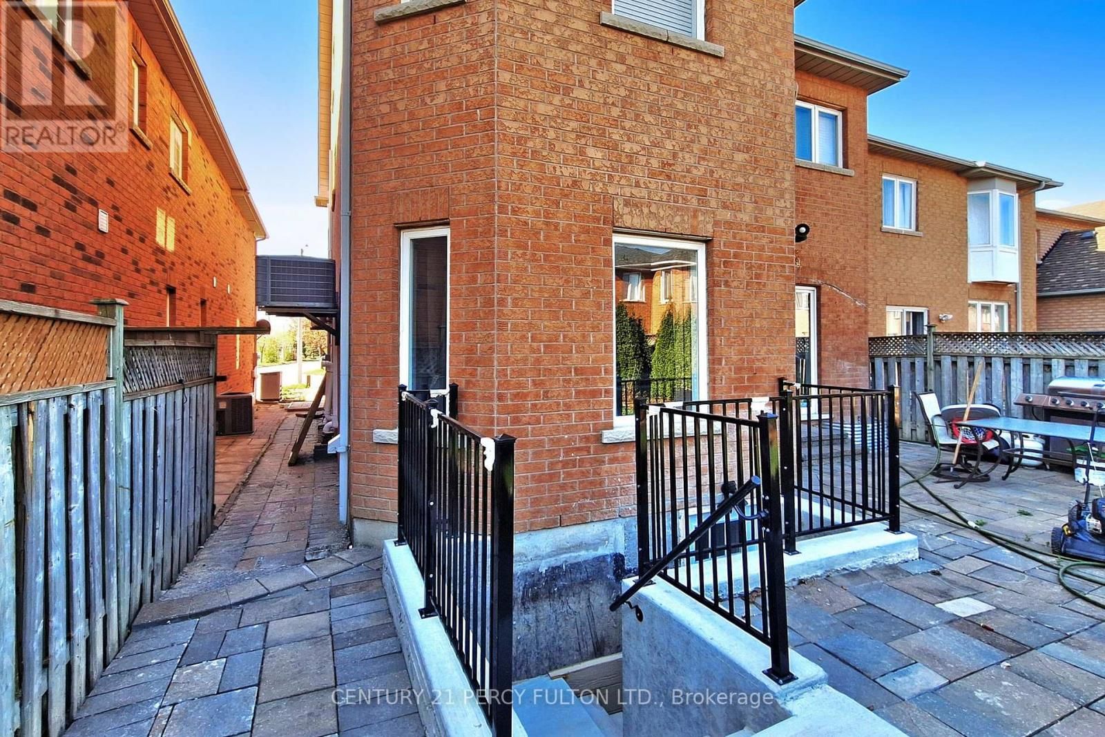 Bsmt - 47 SAPPHIRE DRIVE Image 36