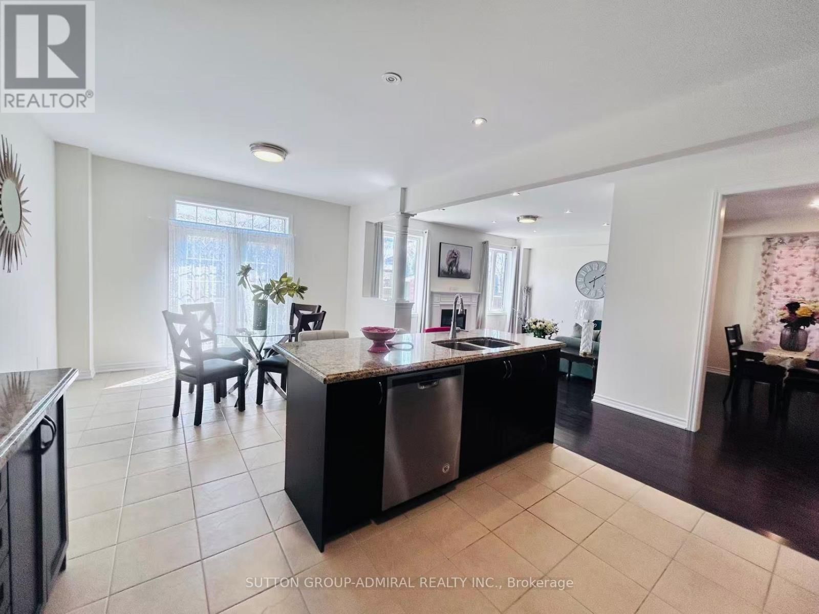 81 LIVANTE COURT Image 16