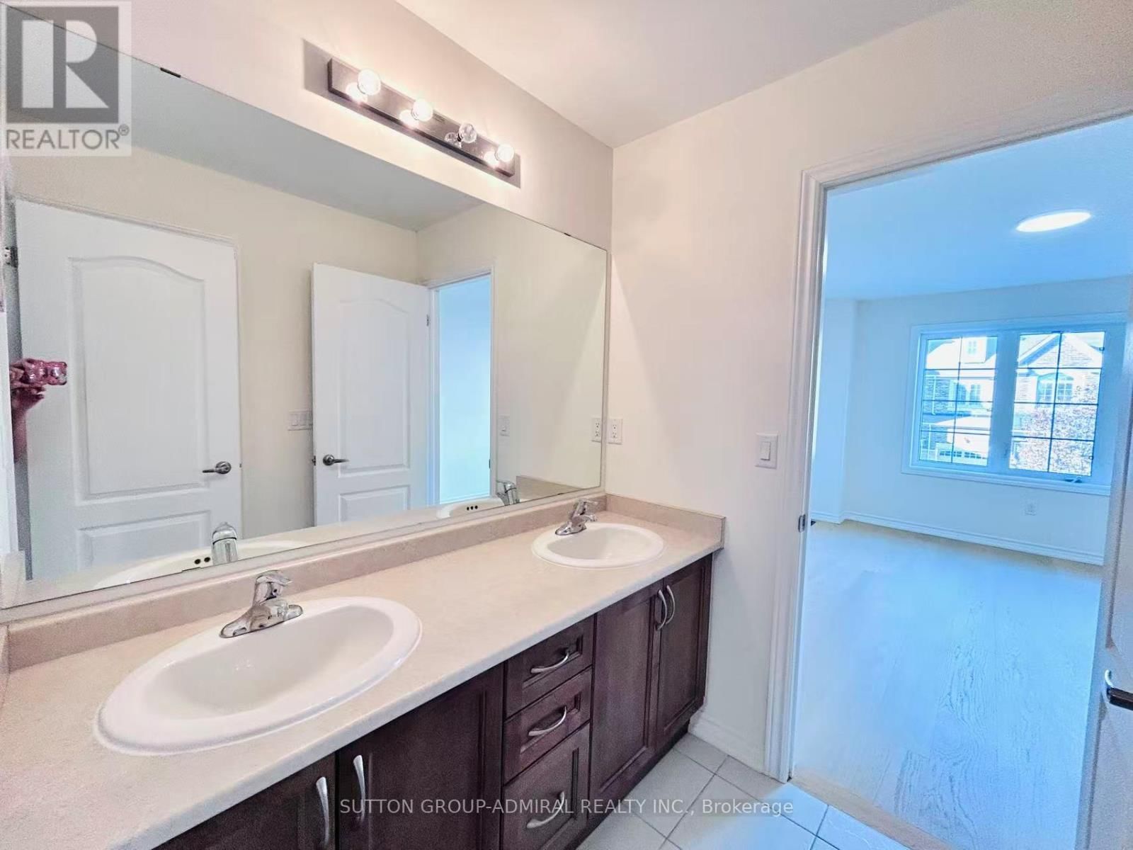 81 LIVANTE COURT Image 40