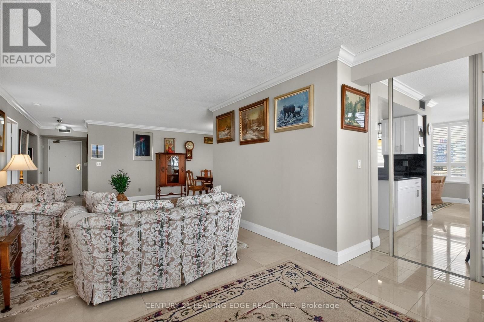 1011 - 33 WELDRICK ROAD EAST Image 11