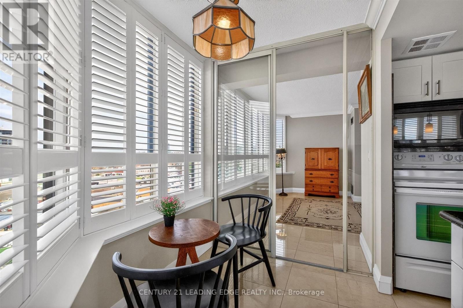 1011 - 33 WELDRICK ROAD EAST Image 20