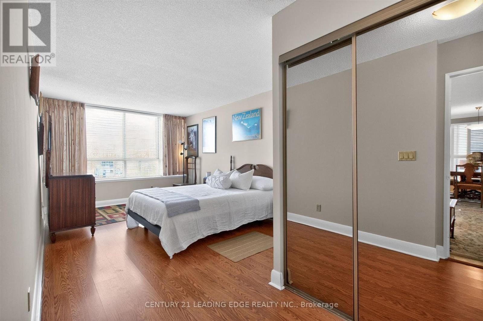 1011 - 33 WELDRICK ROAD EAST Image 26