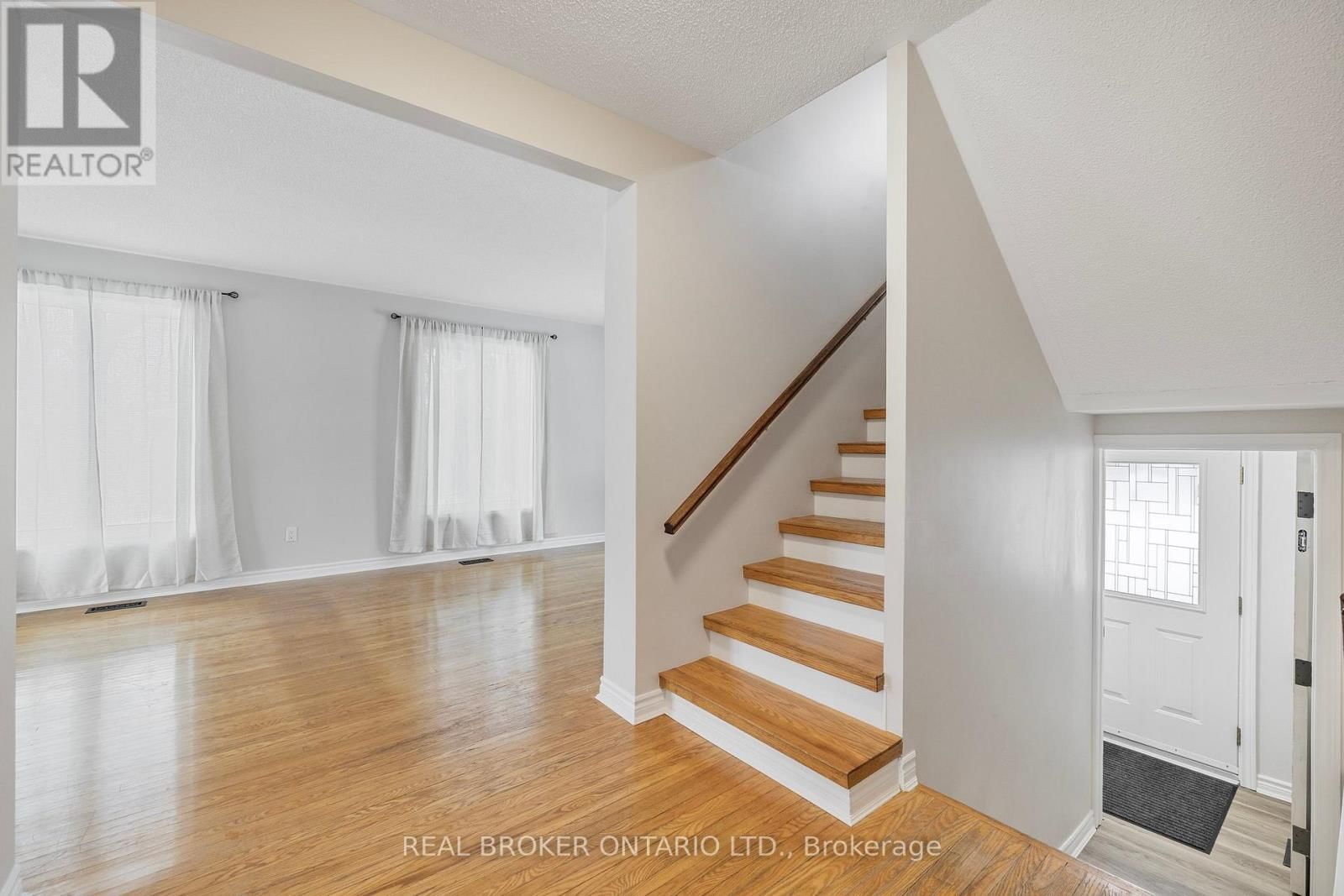 246 EAST STREET Image 2