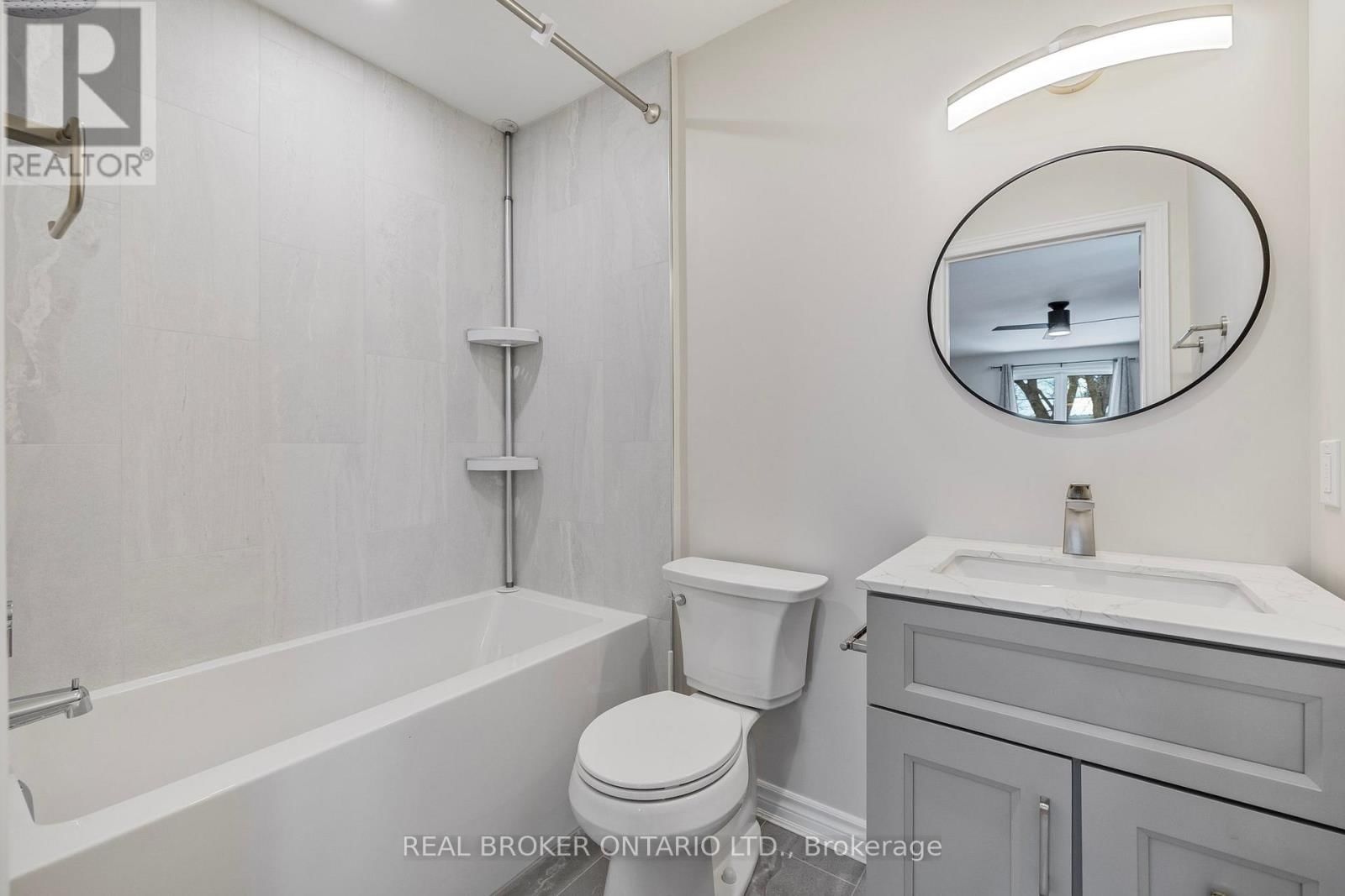 246 EAST STREET Image 21