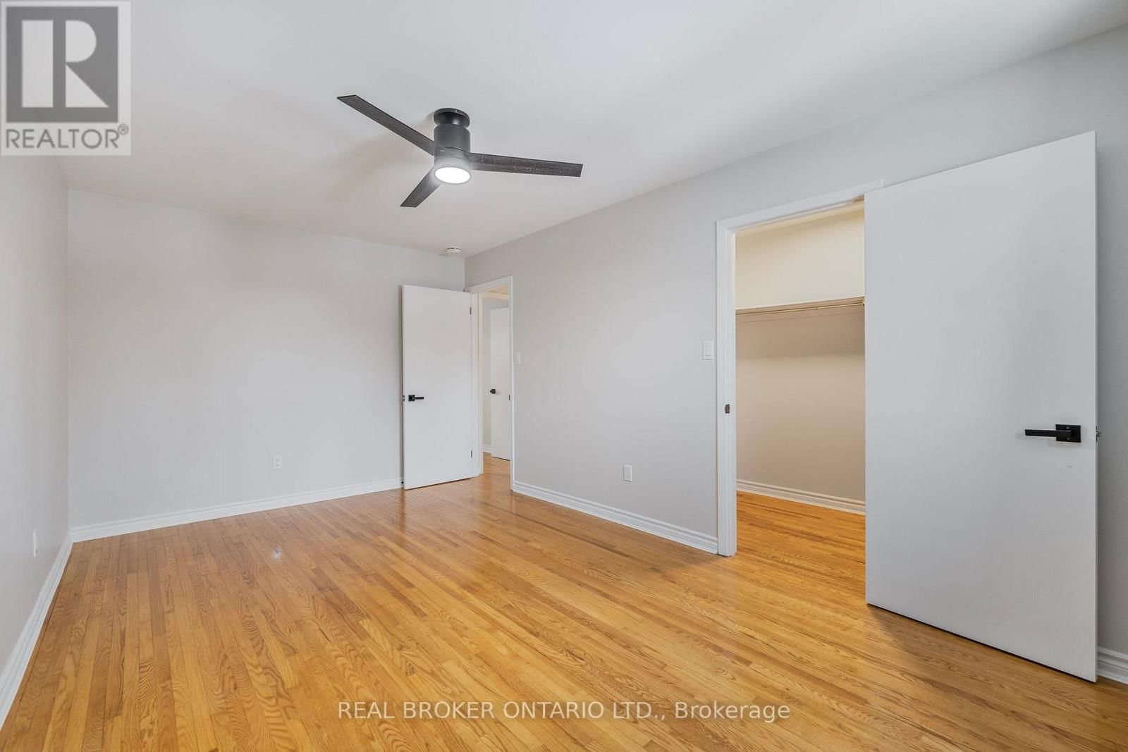 246 EAST STREET Image 24