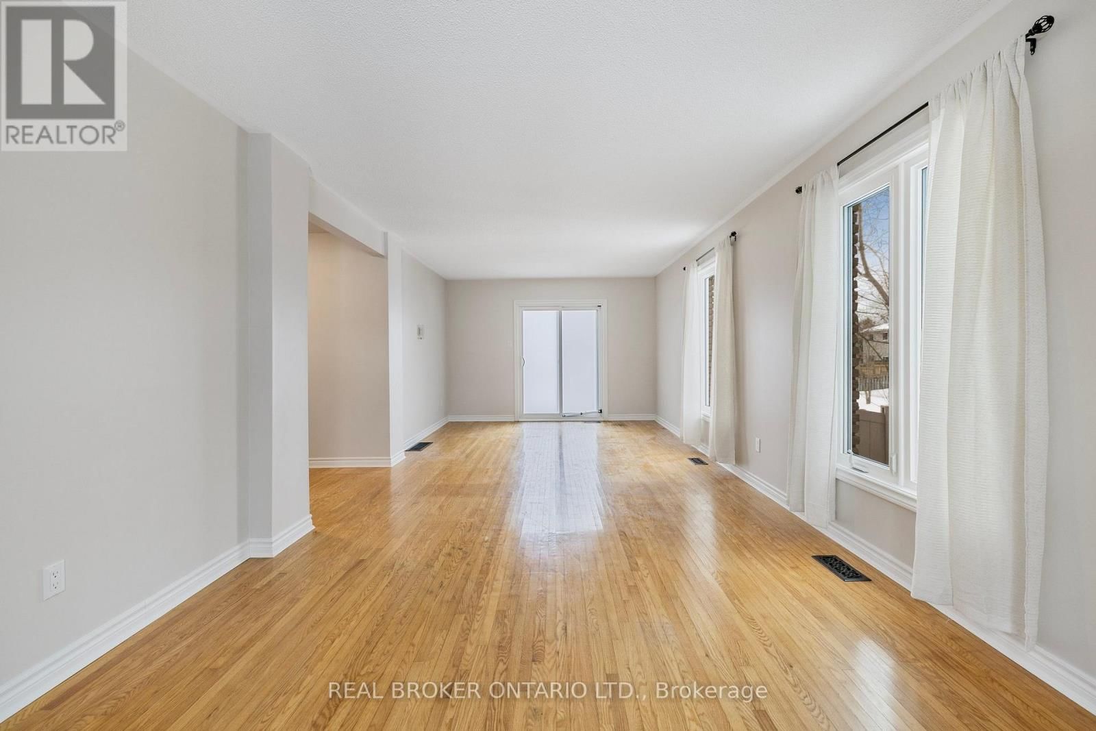 246 EAST STREET Image 4