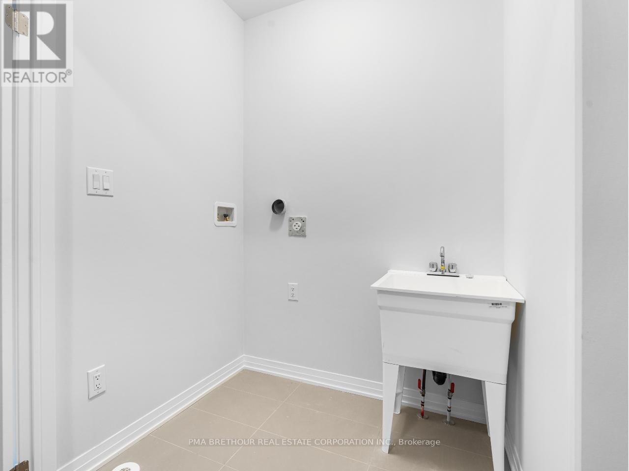 3 LOUNTS LANE Image 27