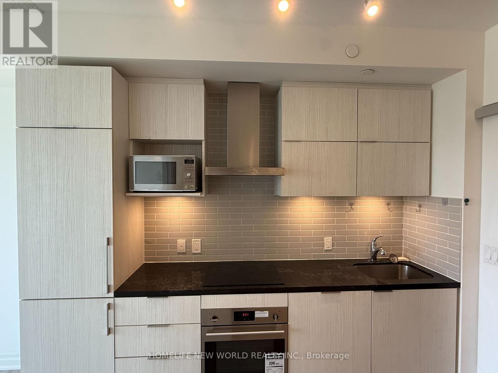 601 - 18 ROUGE VALLEY DRIVE WEST Image 10