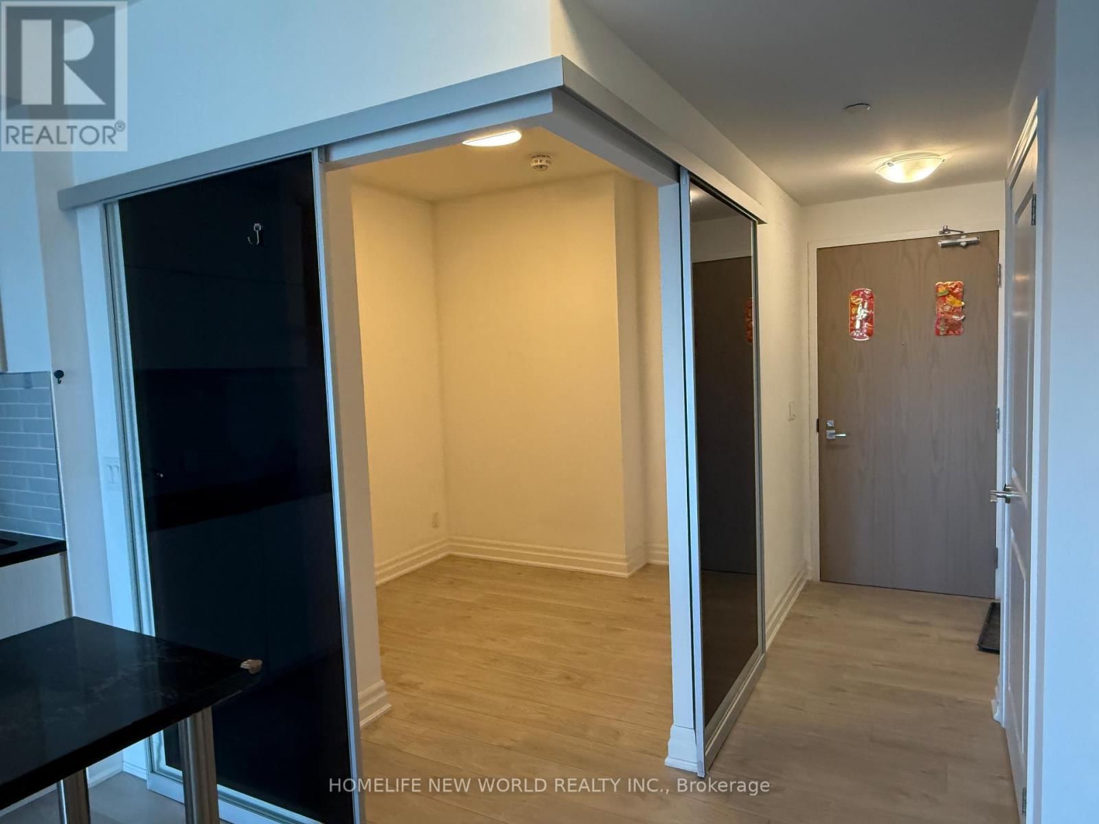 601 - 18 ROUGE VALLEY DRIVE WEST Image 11