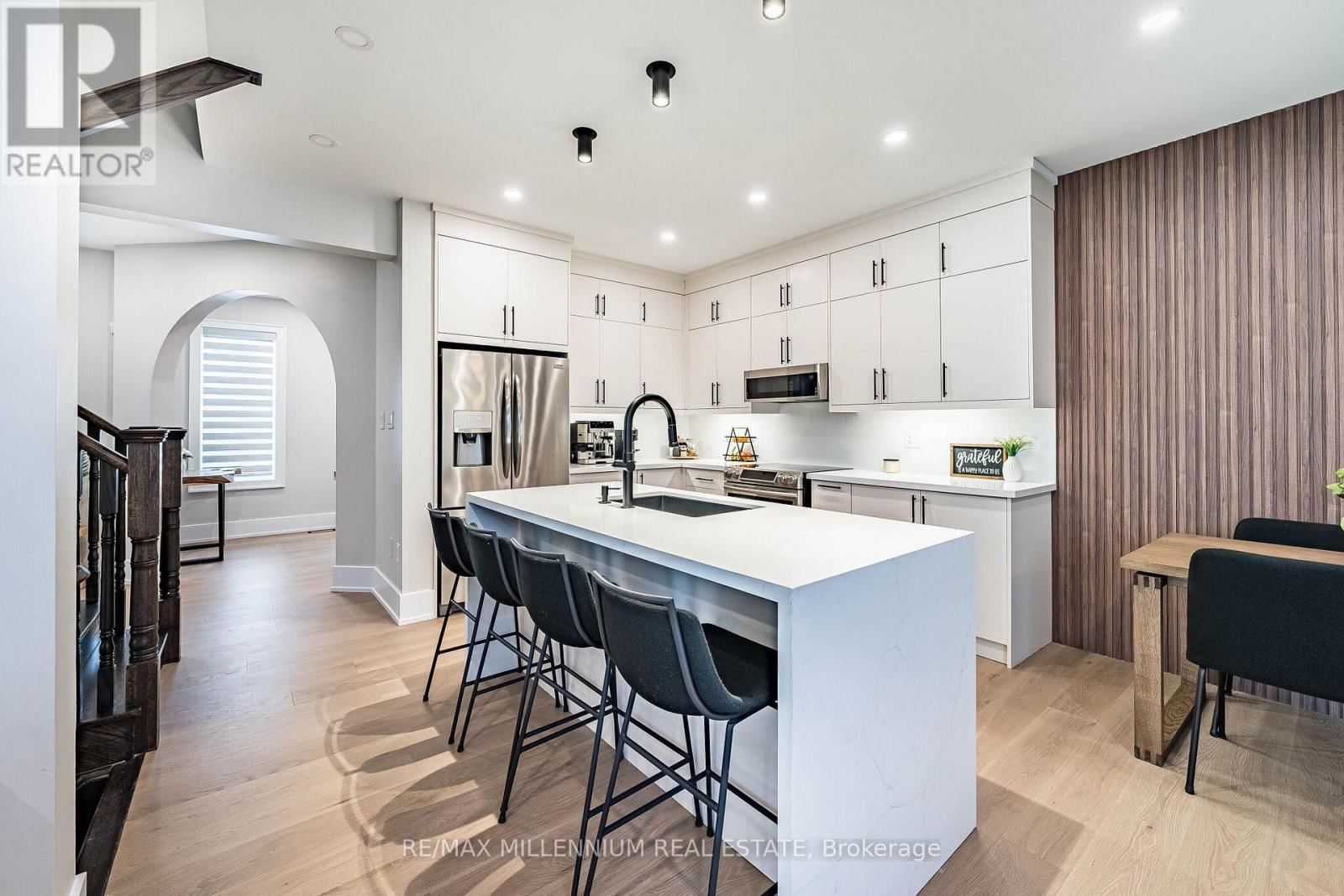 288 BARONS STREET Image 10