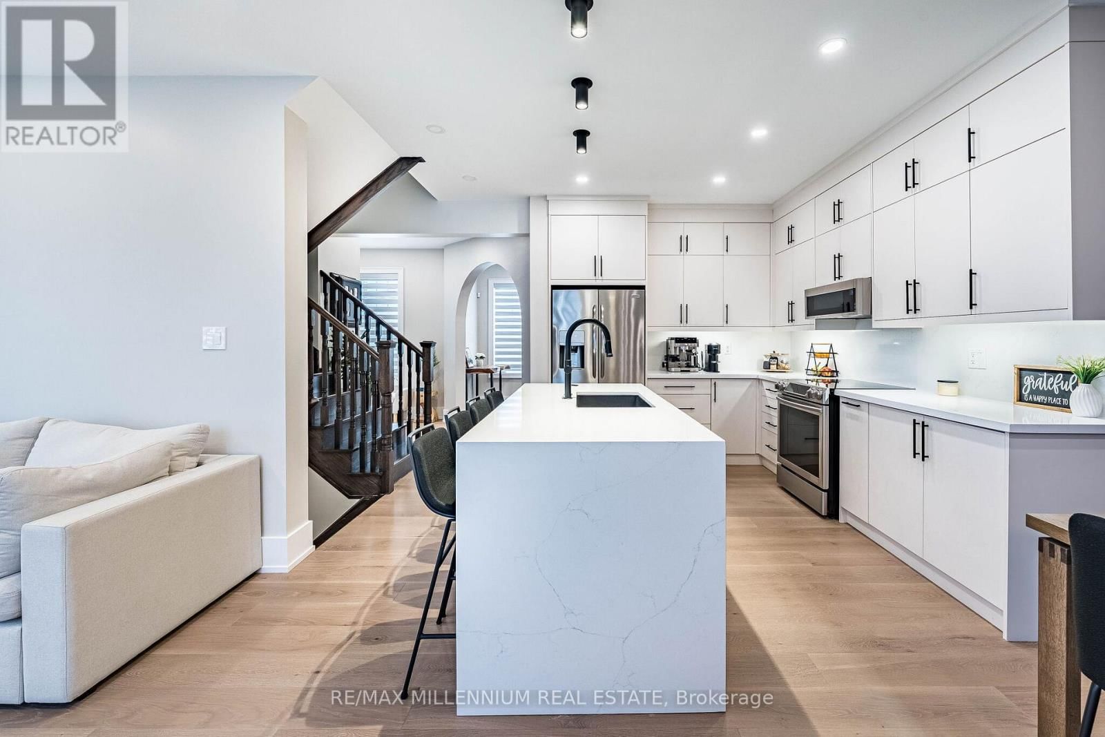 288 BARONS STREET Image 11